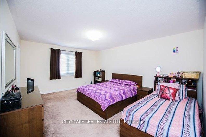 Photo 13 of 2559 Canadian Street W, Pickering, Duffin Heights — HOMEH