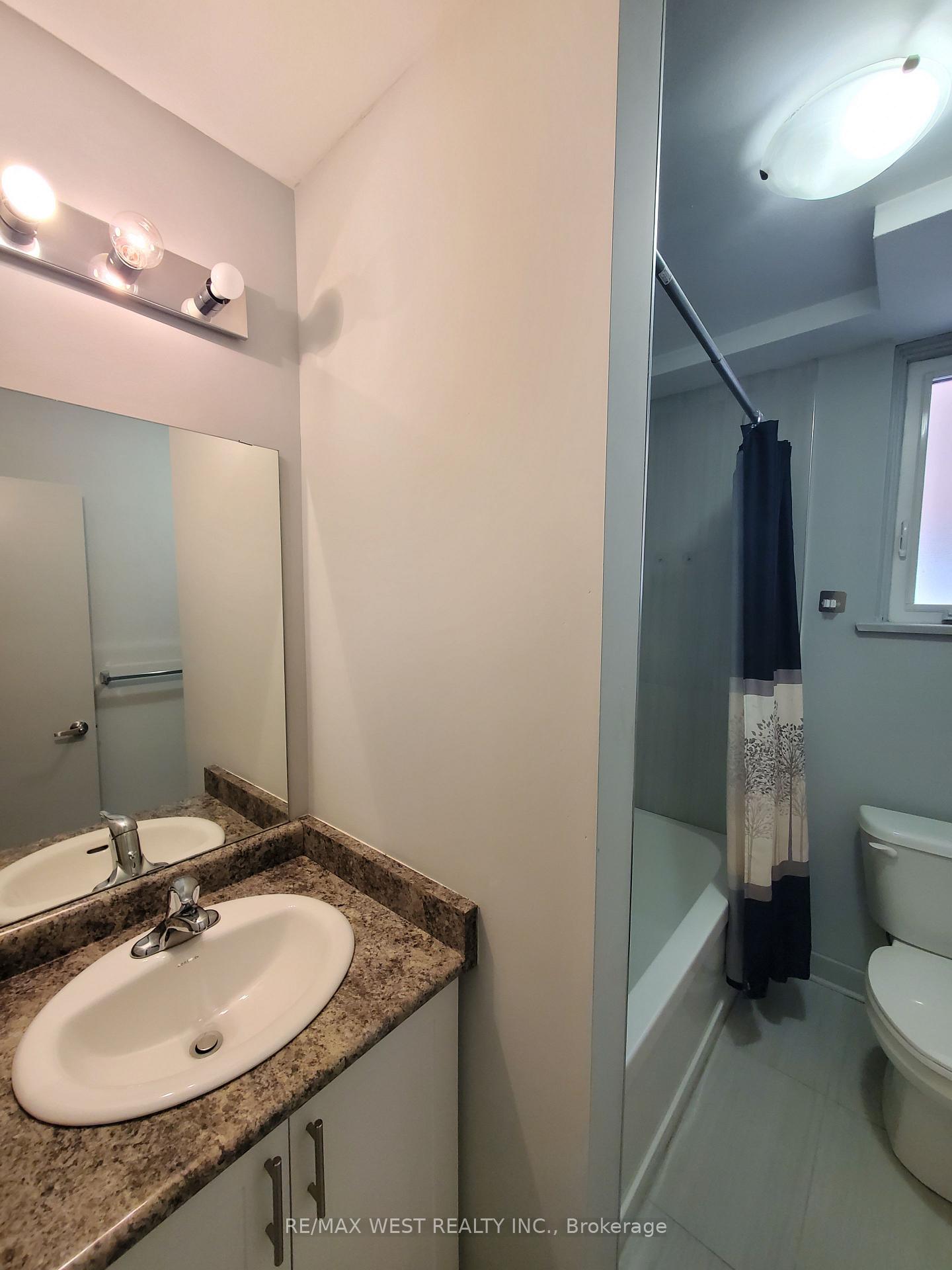 Photo 9 of 17 Virginia Avenue, Toronto, Danforth Village-East York — HOMEH