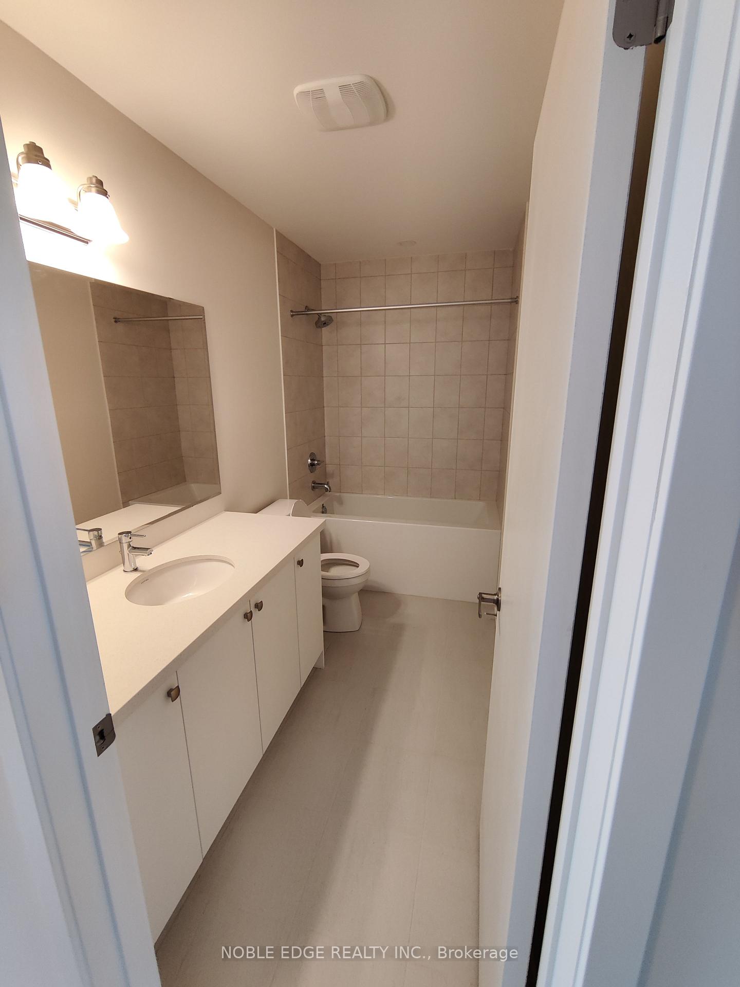 Photo 9 of 1304 Bradenton Path, Oshawa, Eastdale — HOMEH