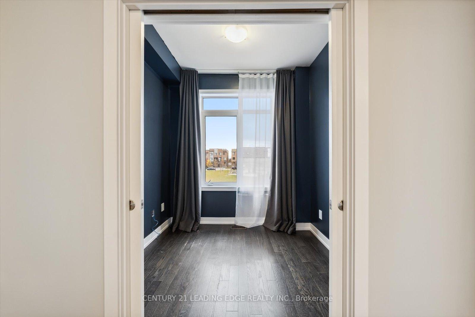 Photo 9 of Unit Upper, 37 Glengarry Crescent, Vaughan, Maple — HOMEH