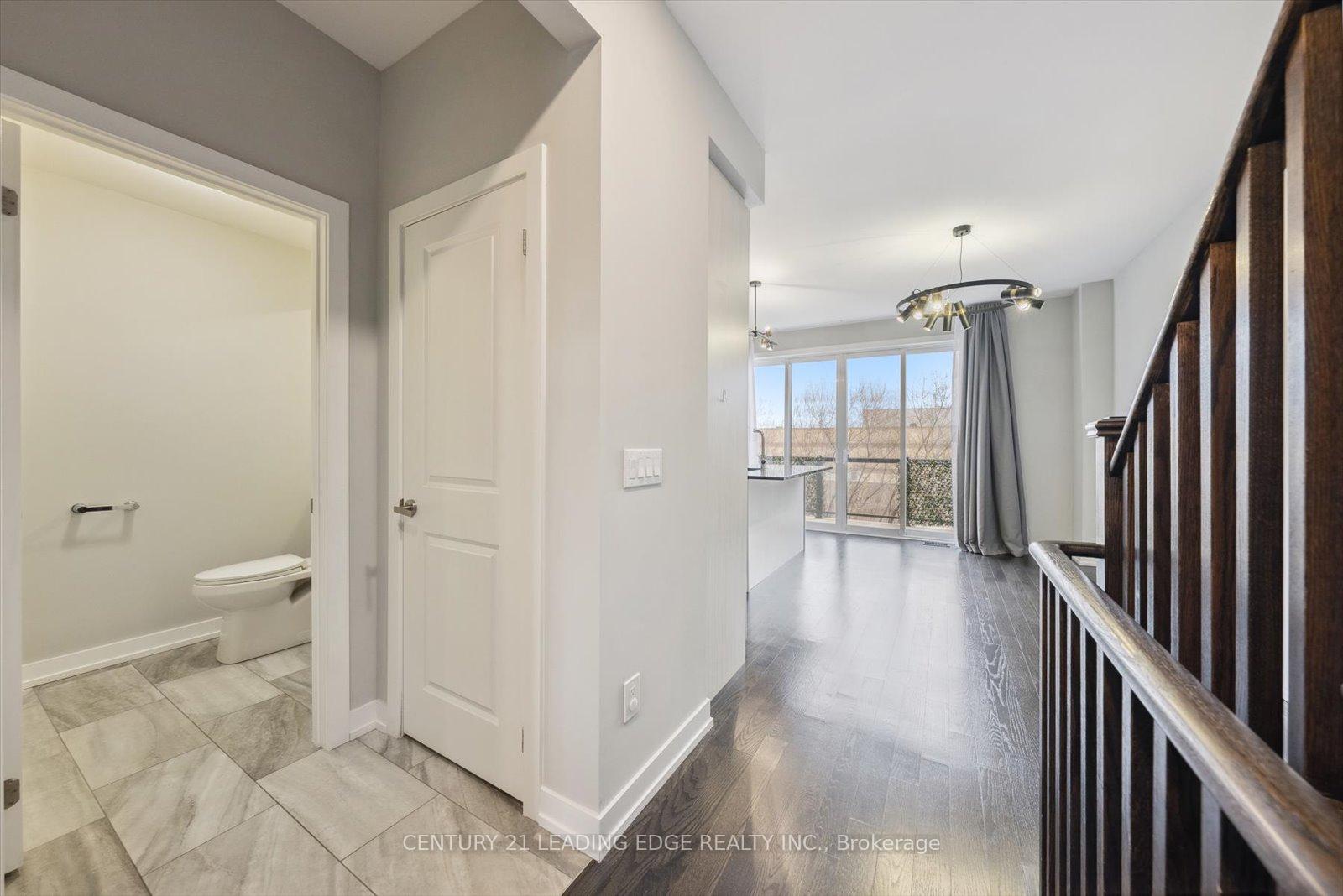Photo 12 of Unit Upper, 37 Glengarry Crescent, Vaughan, Maple — HOMEH