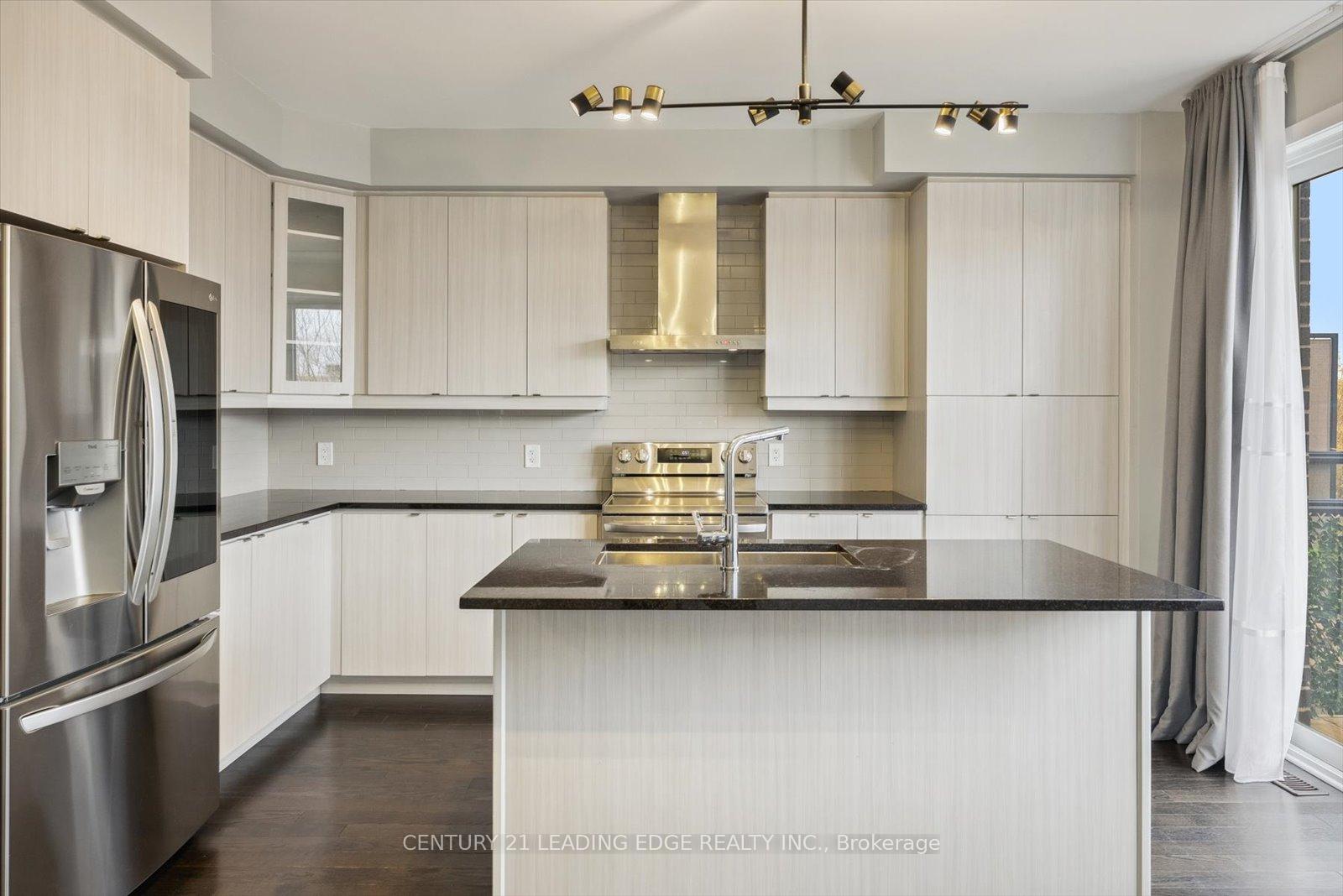 Photo 14 of Unit Upper, 37 Glengarry Crescent, Vaughan, Maple — HOMEH