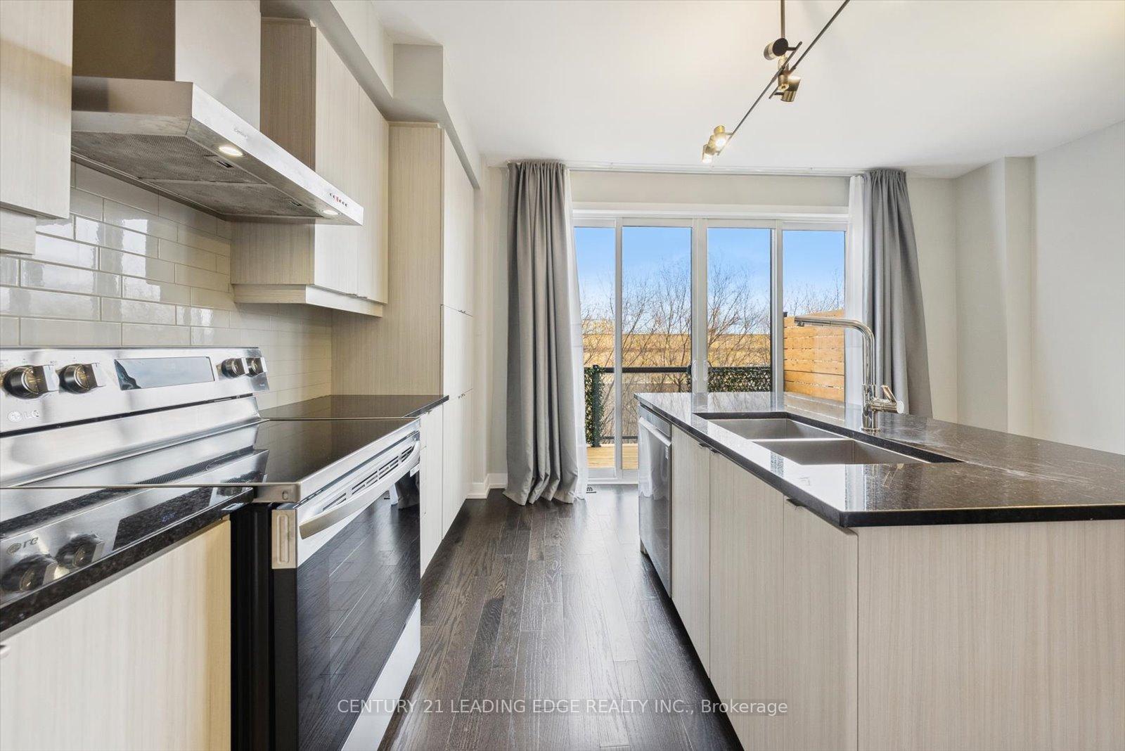 Photo 17 of Unit Upper, 37 Glengarry Crescent, Vaughan, Maple — HOMEH