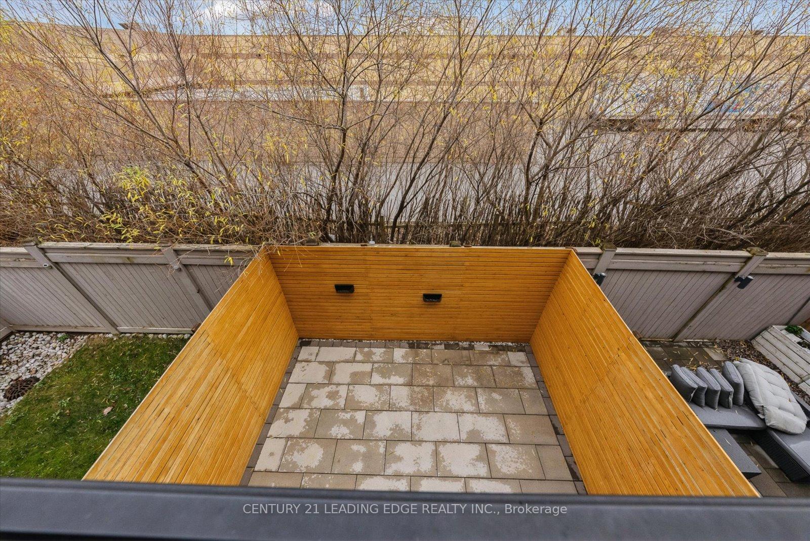 Photo 25 of Unit Upper, 37 Glengarry Crescent, Vaughan, Maple — HOMEH