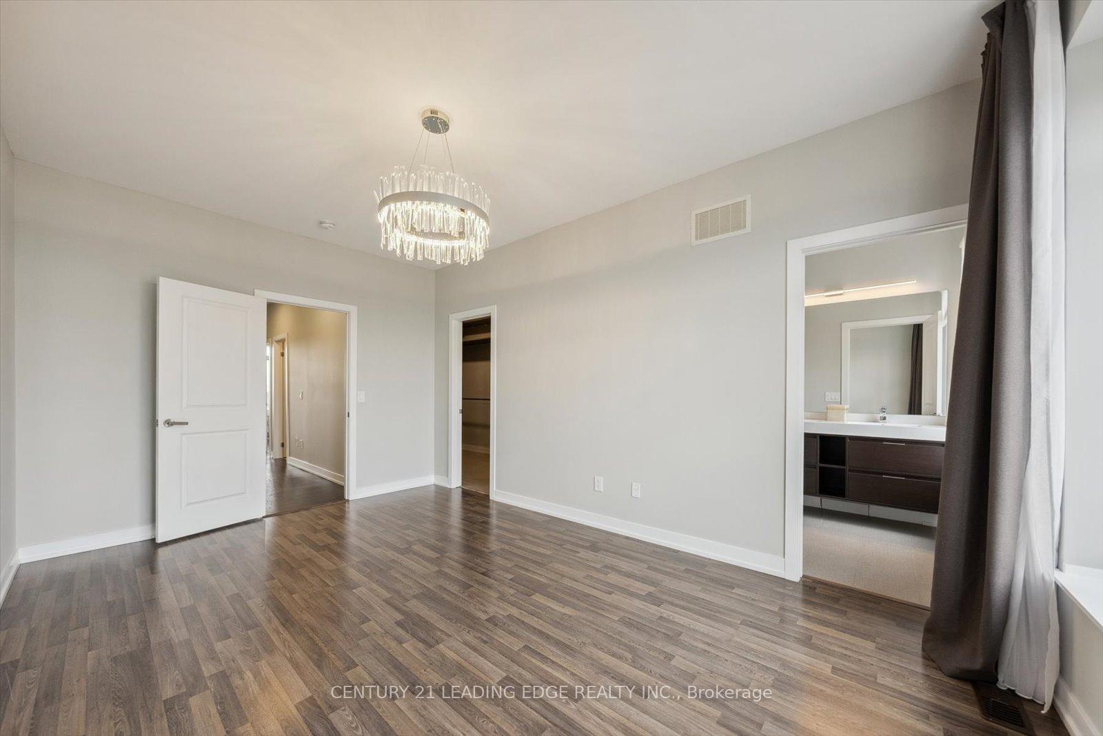 Photo 23 of Unit Upper, 37 Glengarry Crescent, Vaughan, Maple — HOMEH