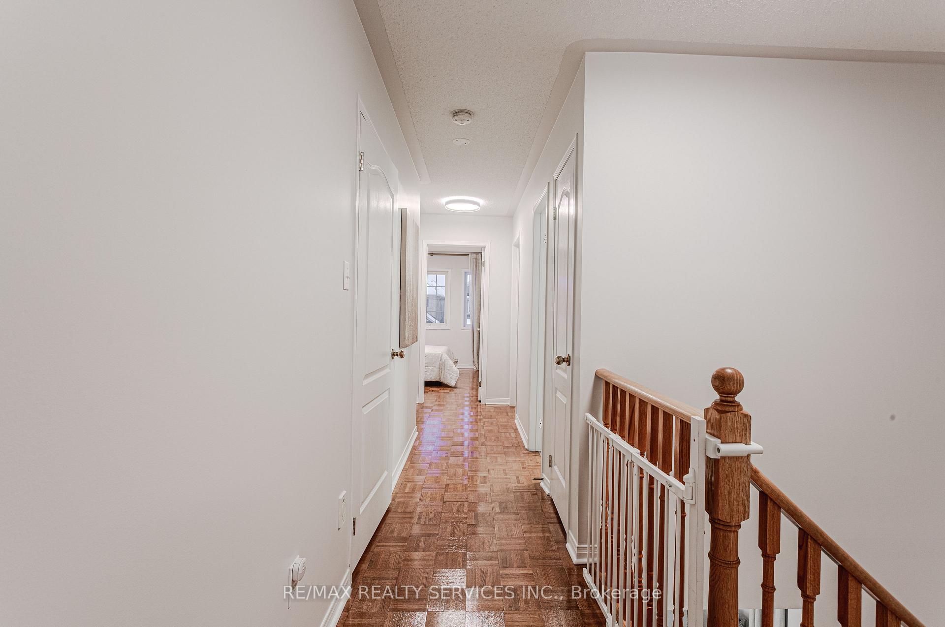 Photo 39 of 93 Venice Gate Drive S, Vaughan, Vellore Village — HOMEH