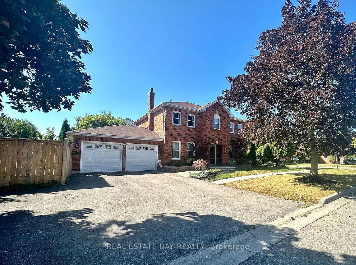 Photo 1 of 887 Sproule Crescent, Oshawa, Pinecrest — HOMEH