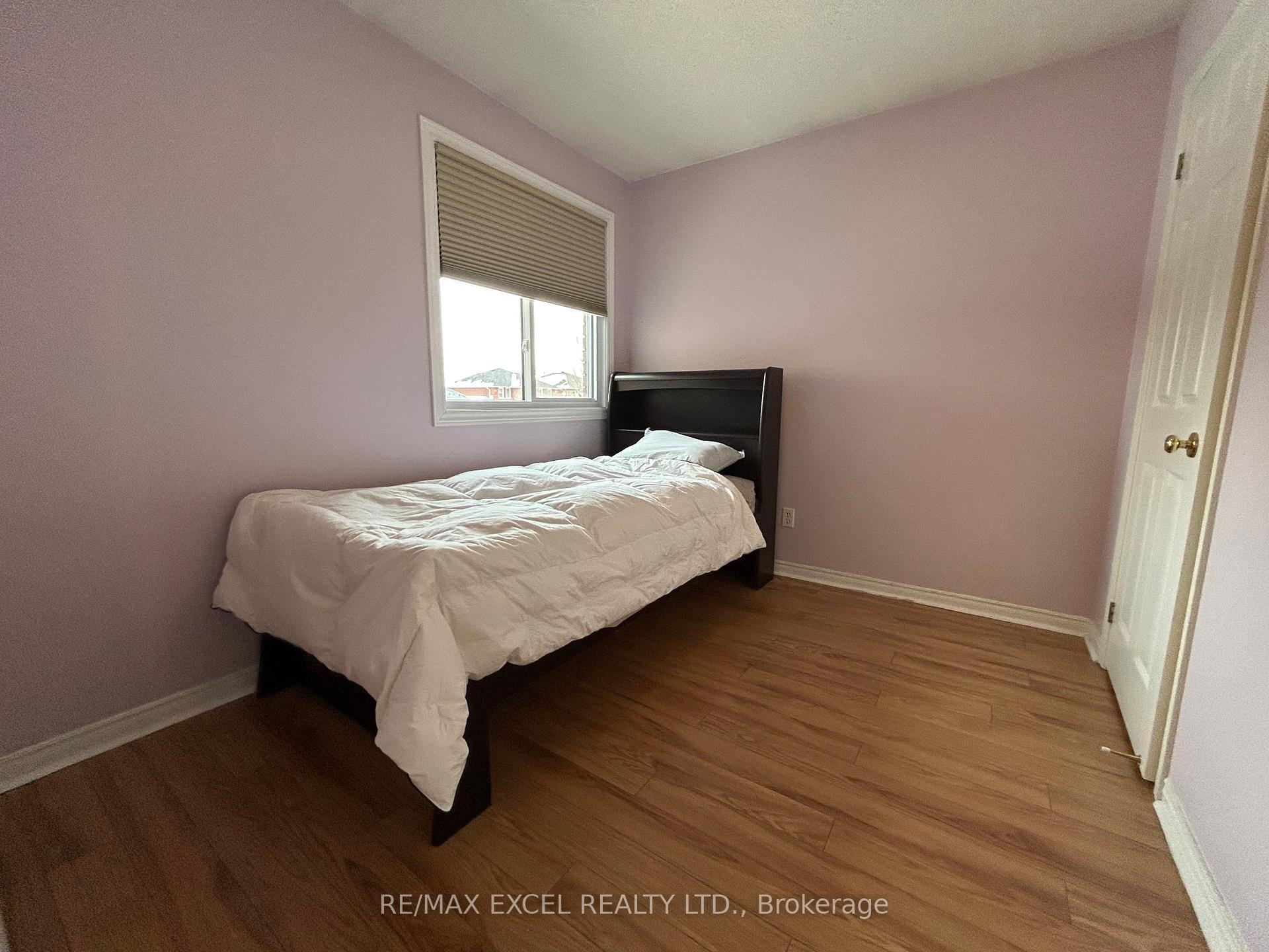 Photo 11 of 118 Stagemaster Crescent, Clarington, Courtice — HOMEH