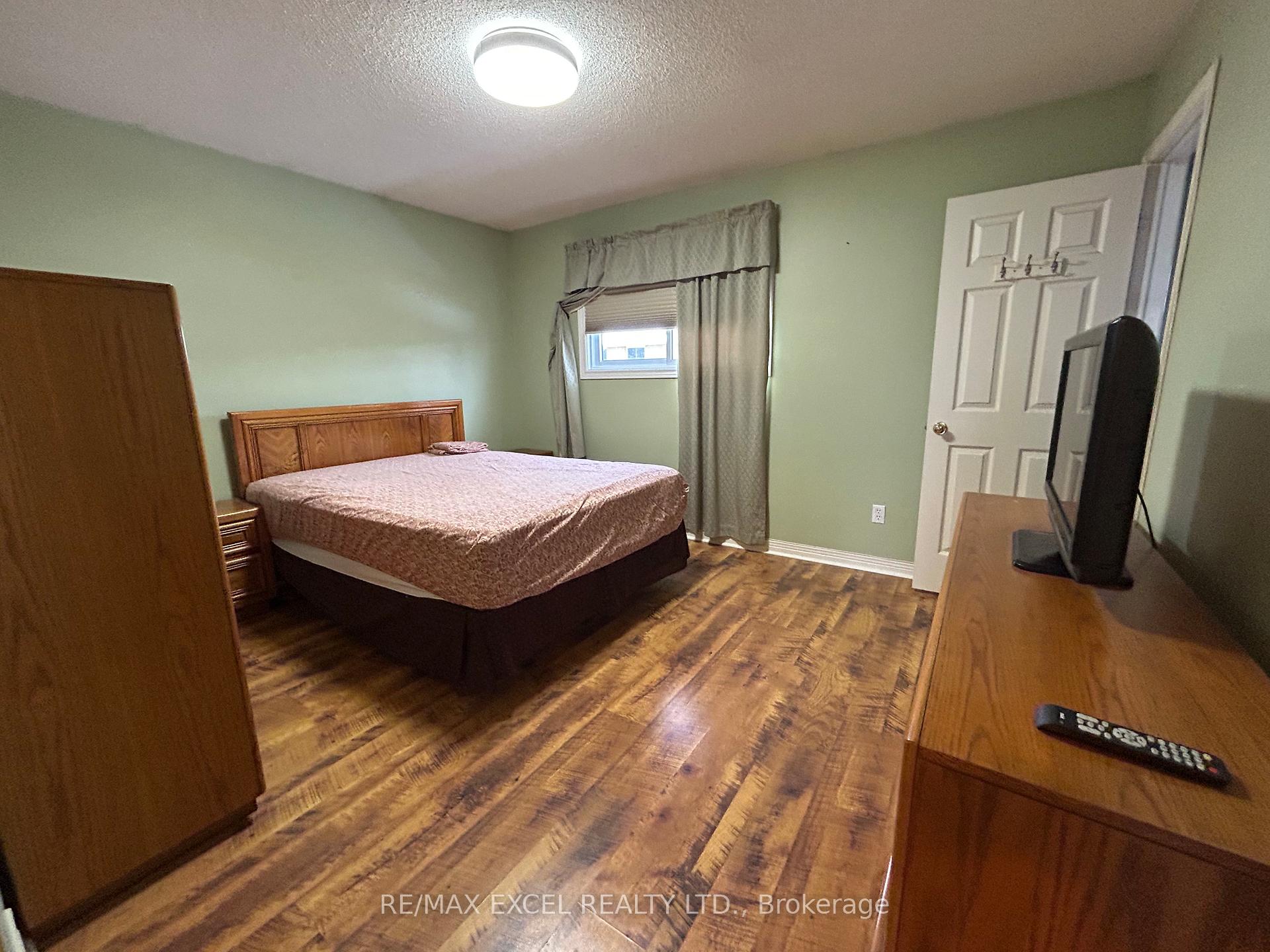 Photo 13 of 118 Stagemaster Crescent, Clarington, Courtice — HOMEH