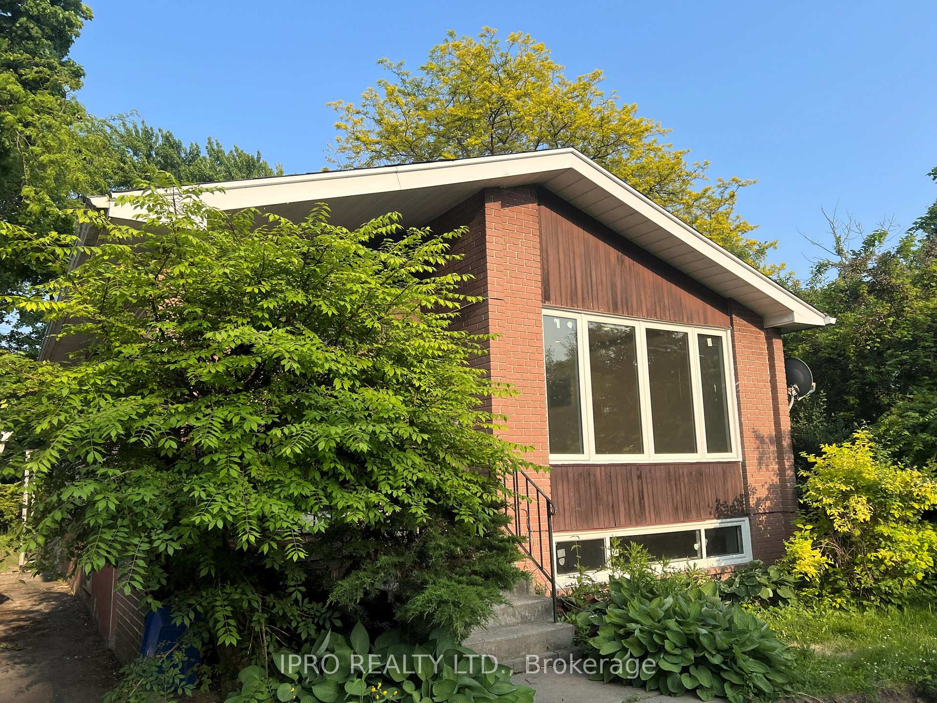 Photo 1 of 847 Reytan Boulevard, Pickering, Bay Ridges — HOMEH