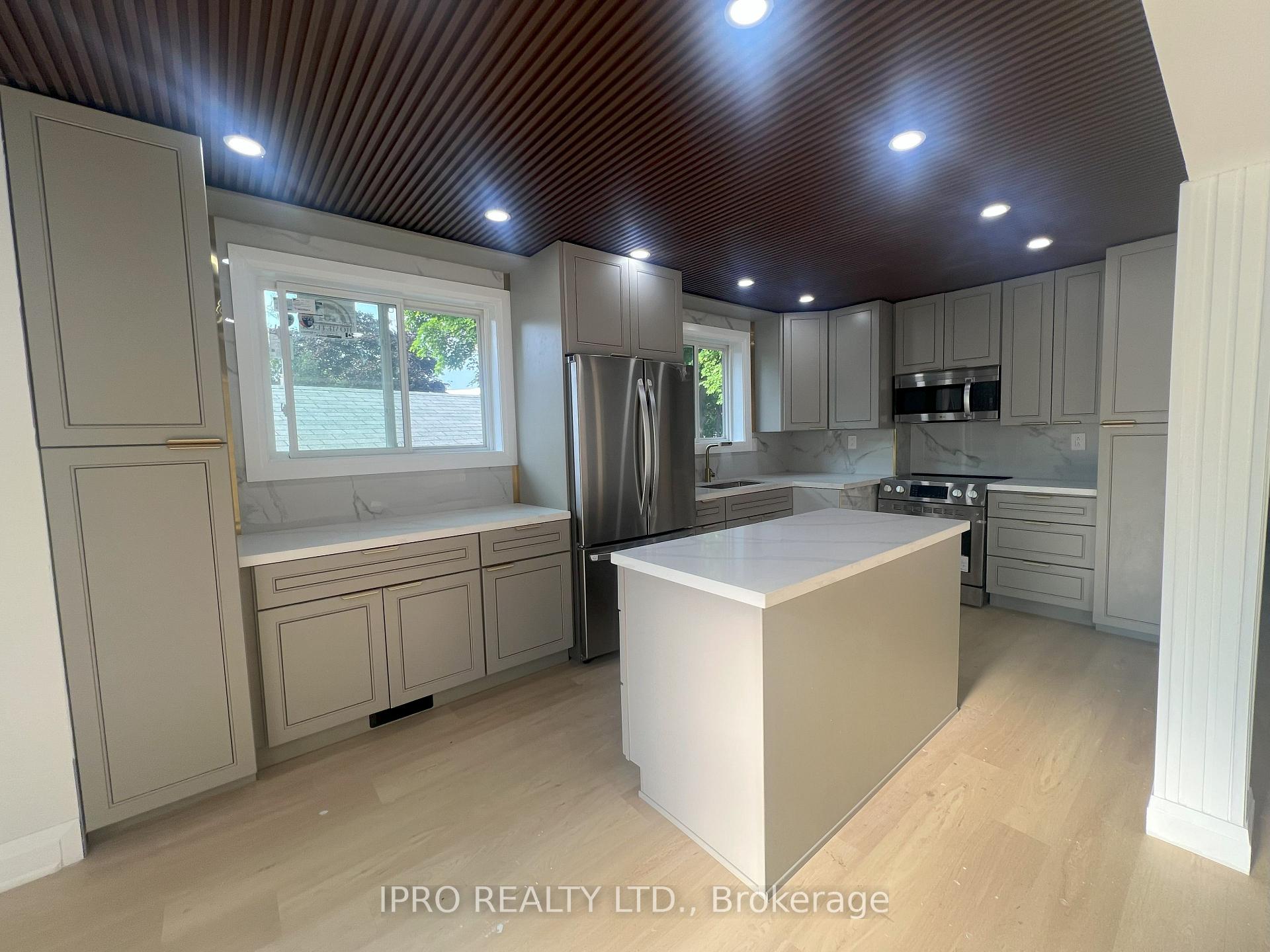 Photo 2 of 847 Reytan Boulevard, Pickering, Bay Ridges — HOMEH