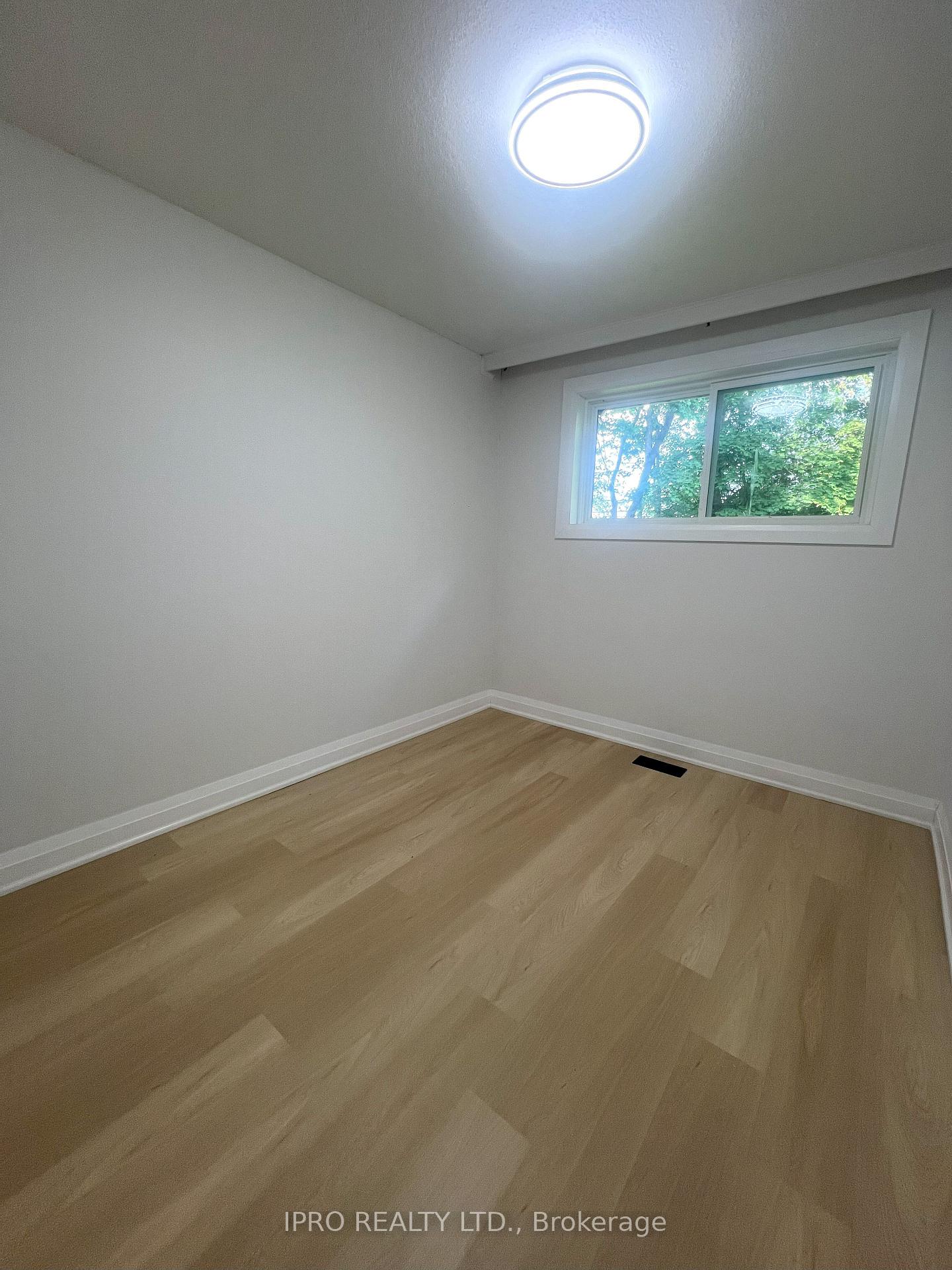 Photo 9 of 847 Reytan Boulevard, Pickering, Bay Ridges — HOMEH