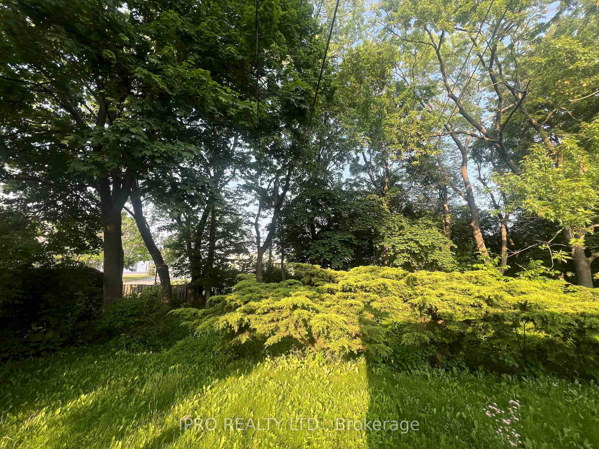 Photo 12 of 847 Reytan Boulevard, Pickering, Bay Ridges — HOMEH