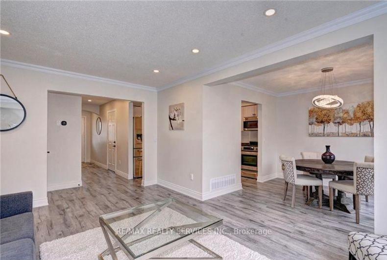 Photo 8 of 108 Sweeney Crescent, Cambridge — HOMEH