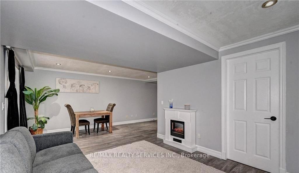 Photo 16 of 108 Sweeney Crescent, Cambridge — HOMEH