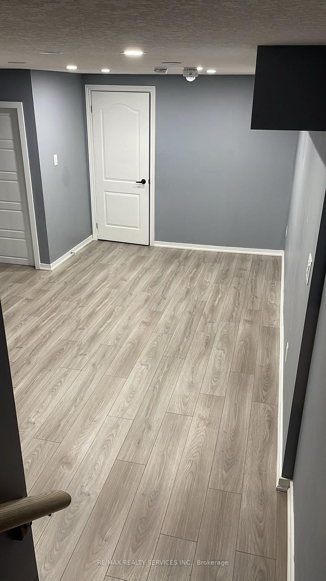 Photo 2 of 16 Hoover Road, Brampton, Northwest Brampton — HOMEH