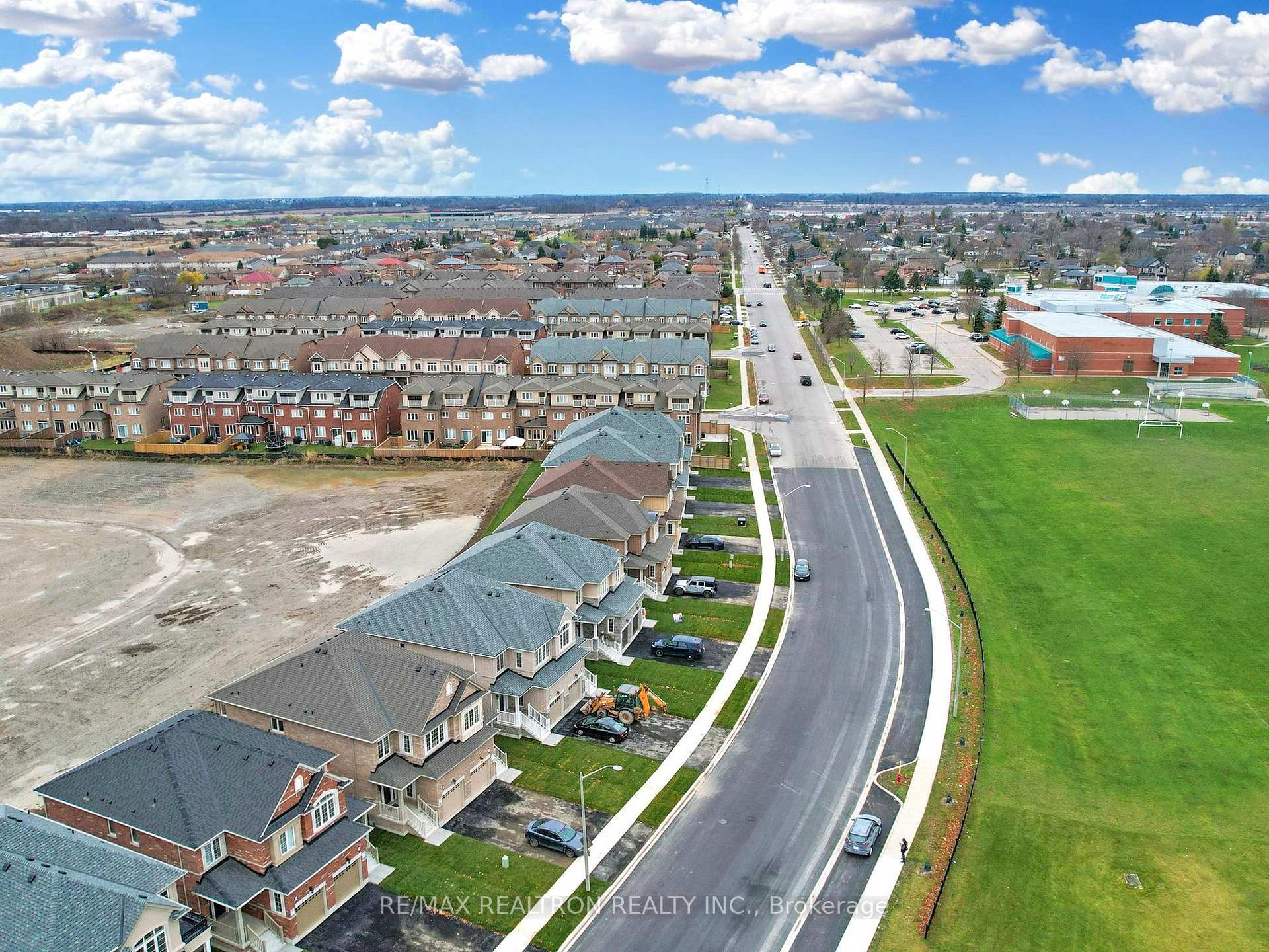Photo 45 of 87 Picardy Drive, Hamilton, Stoney Creek Mountain — HOMEH