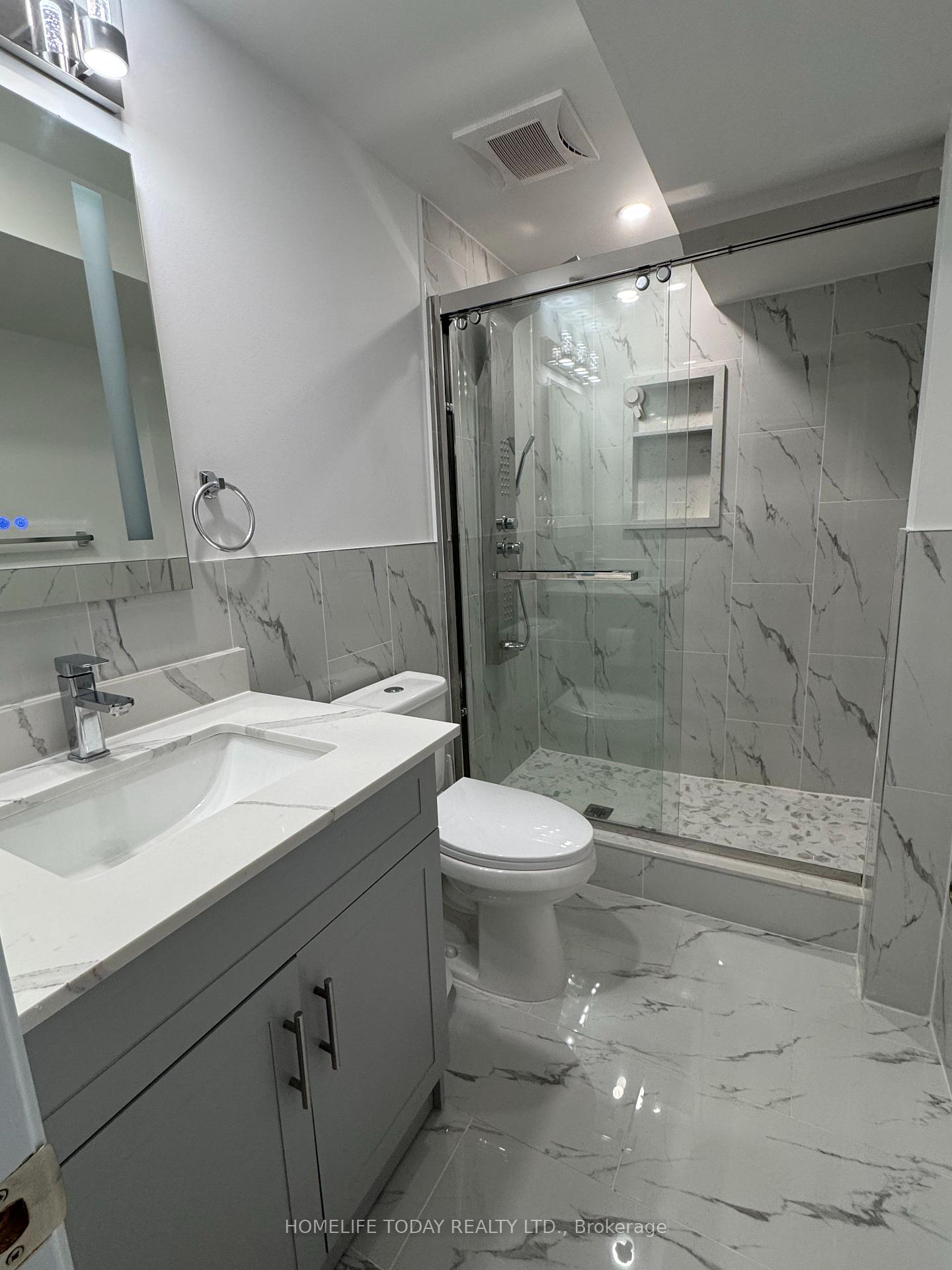 Photo 9 of 117 Blackwell Crescent, Oshawa, Windfields — HOMEH