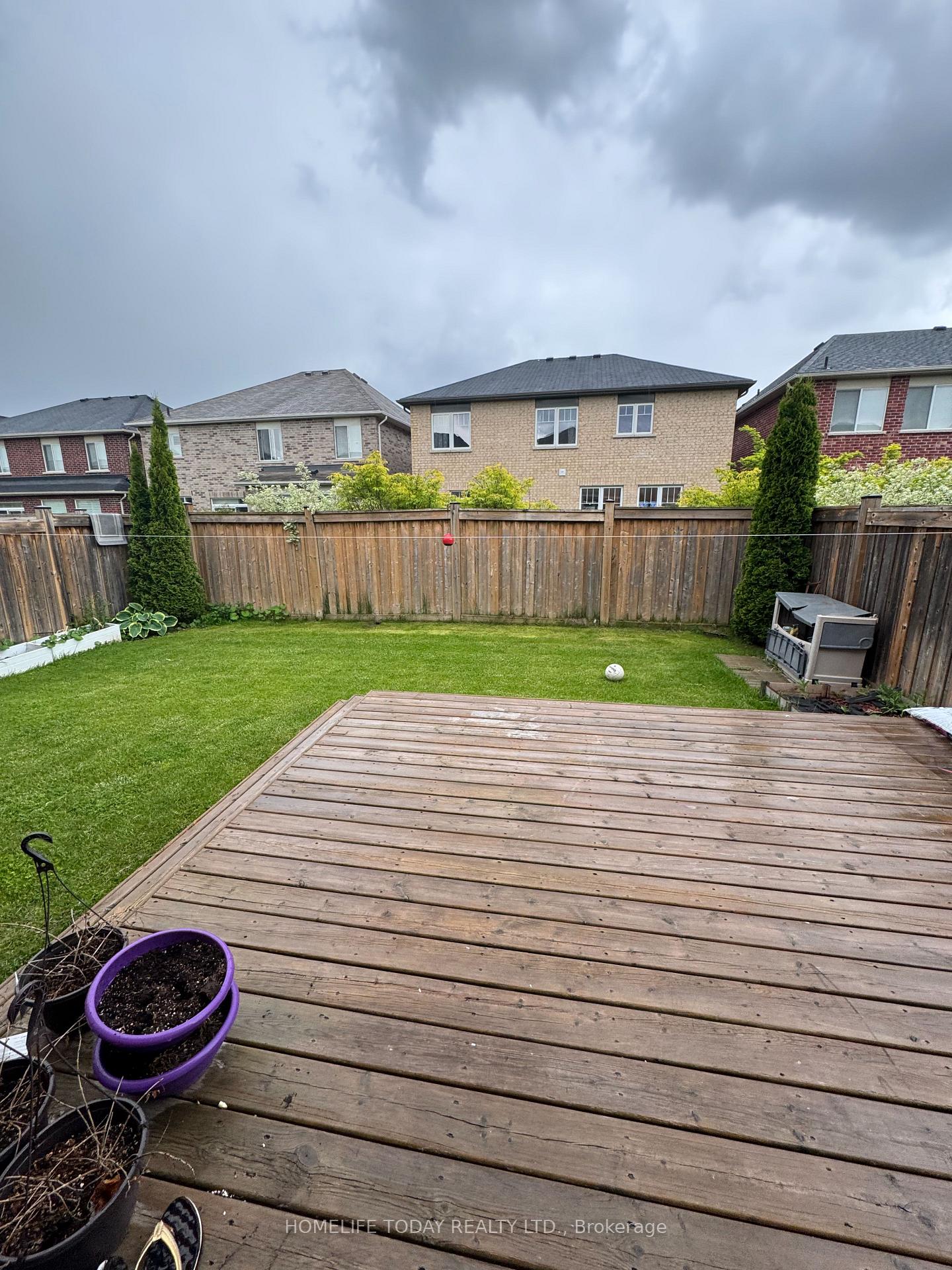 Photo 14 of 117 Blackwell Crescent, Oshawa, Windfields — HOMEH