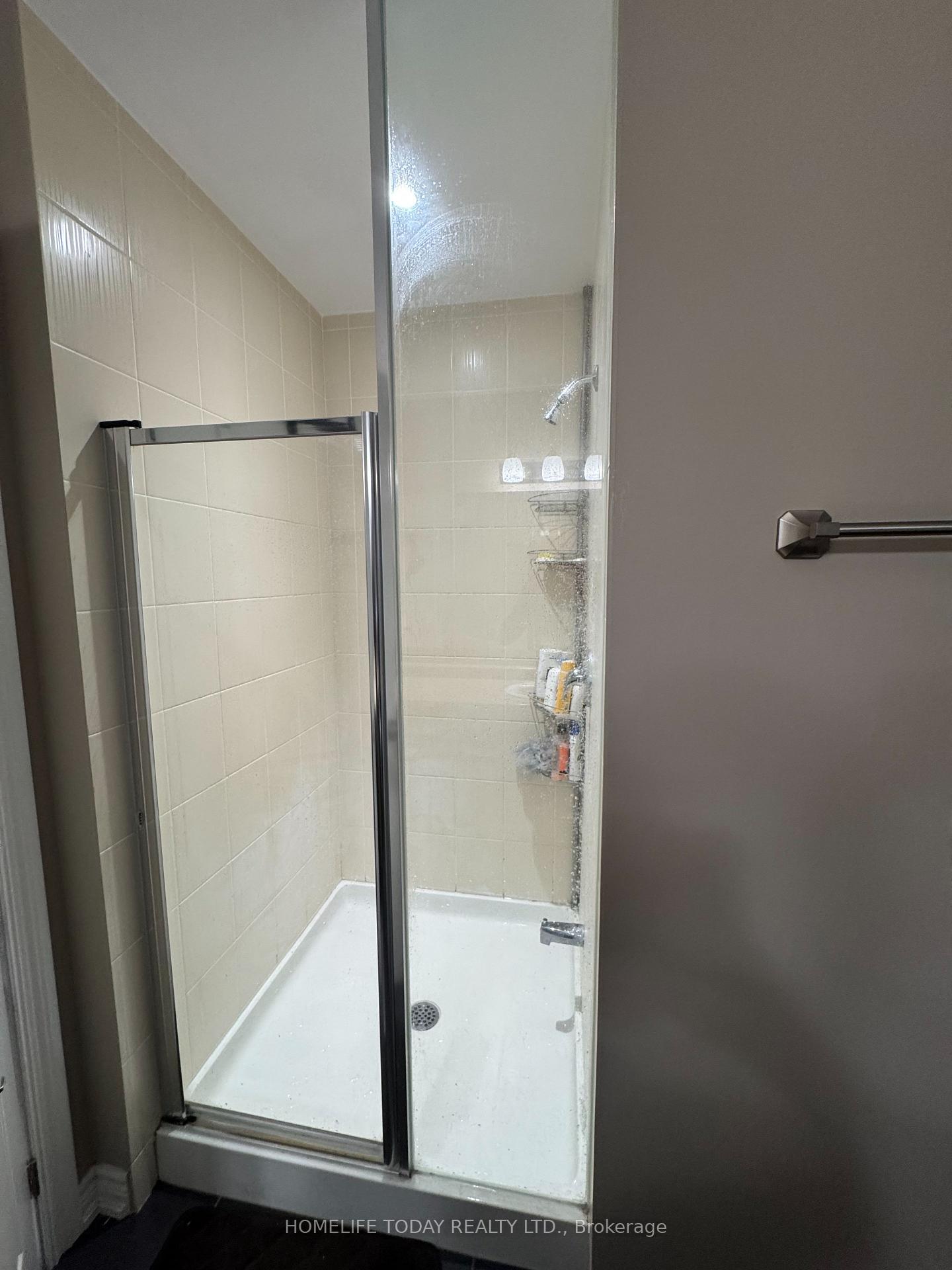 Photo 15 of 117 Blackwell Crescent, Oshawa, Windfields — HOMEH