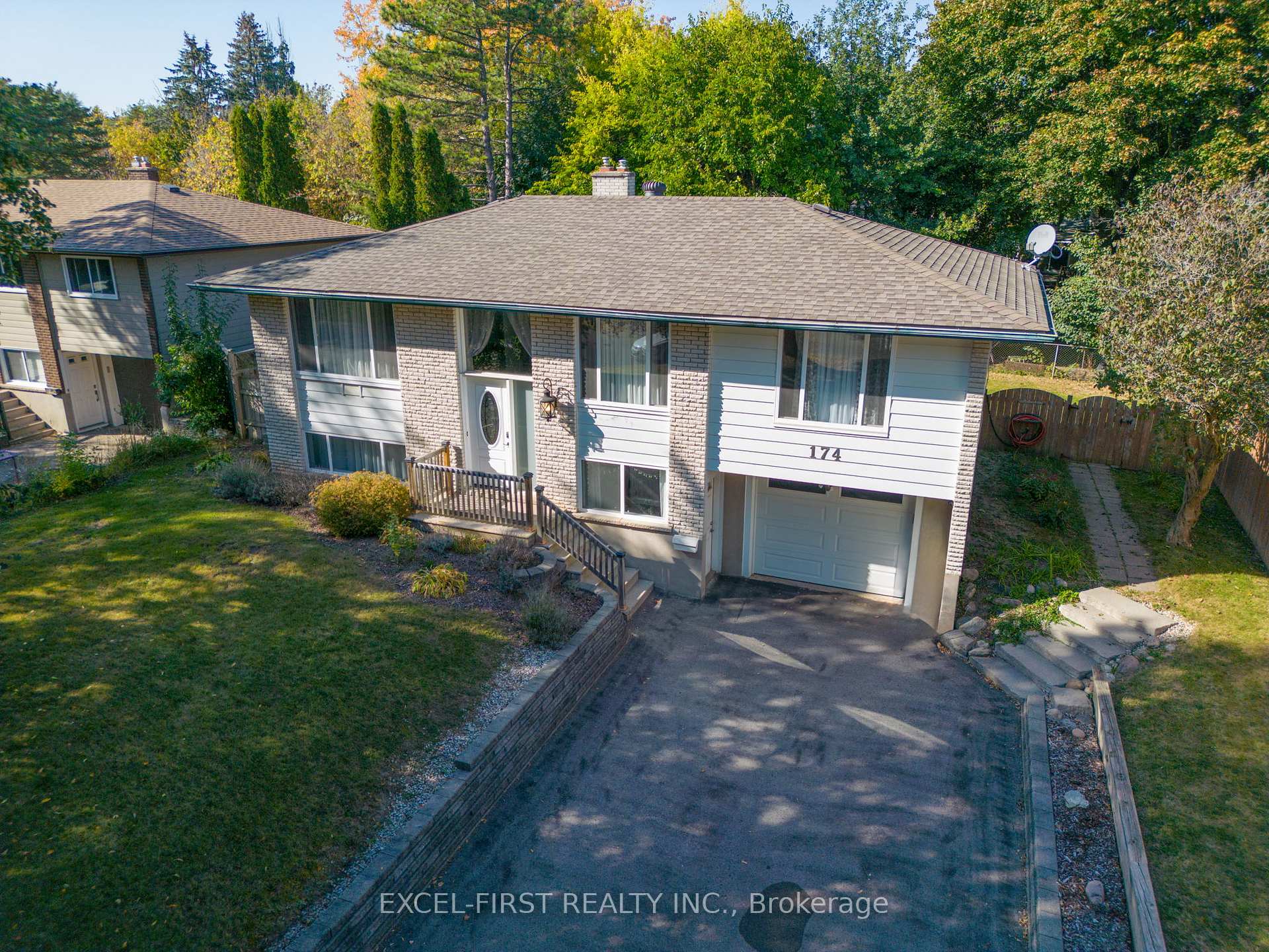 Front of 174 Woodville Place