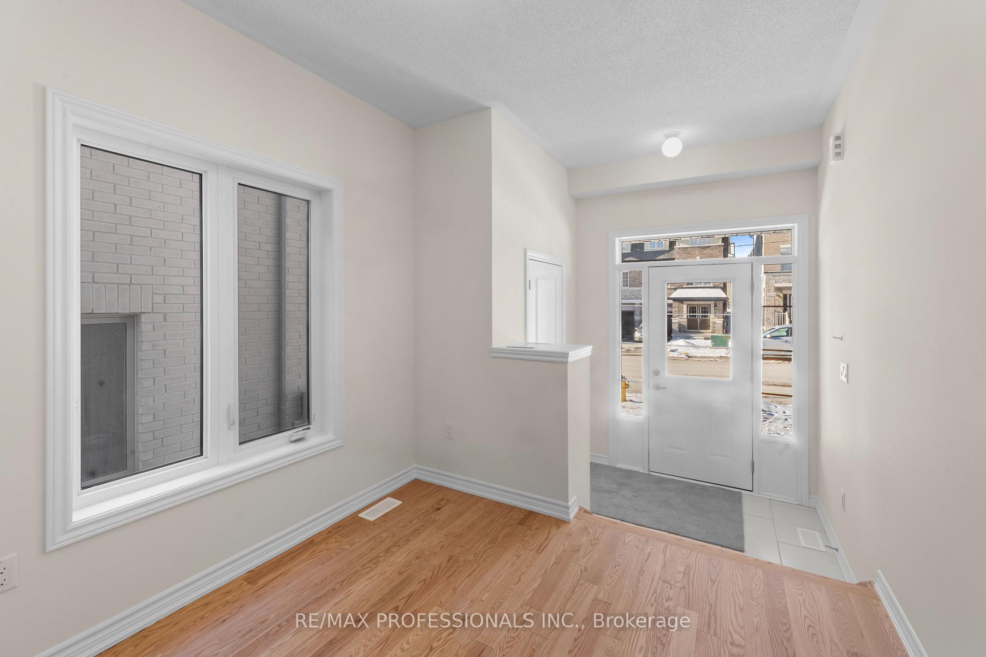 Photo 7 of 2553 Hibiscus Drive, Pickering, Rural Pickering — HOMEH