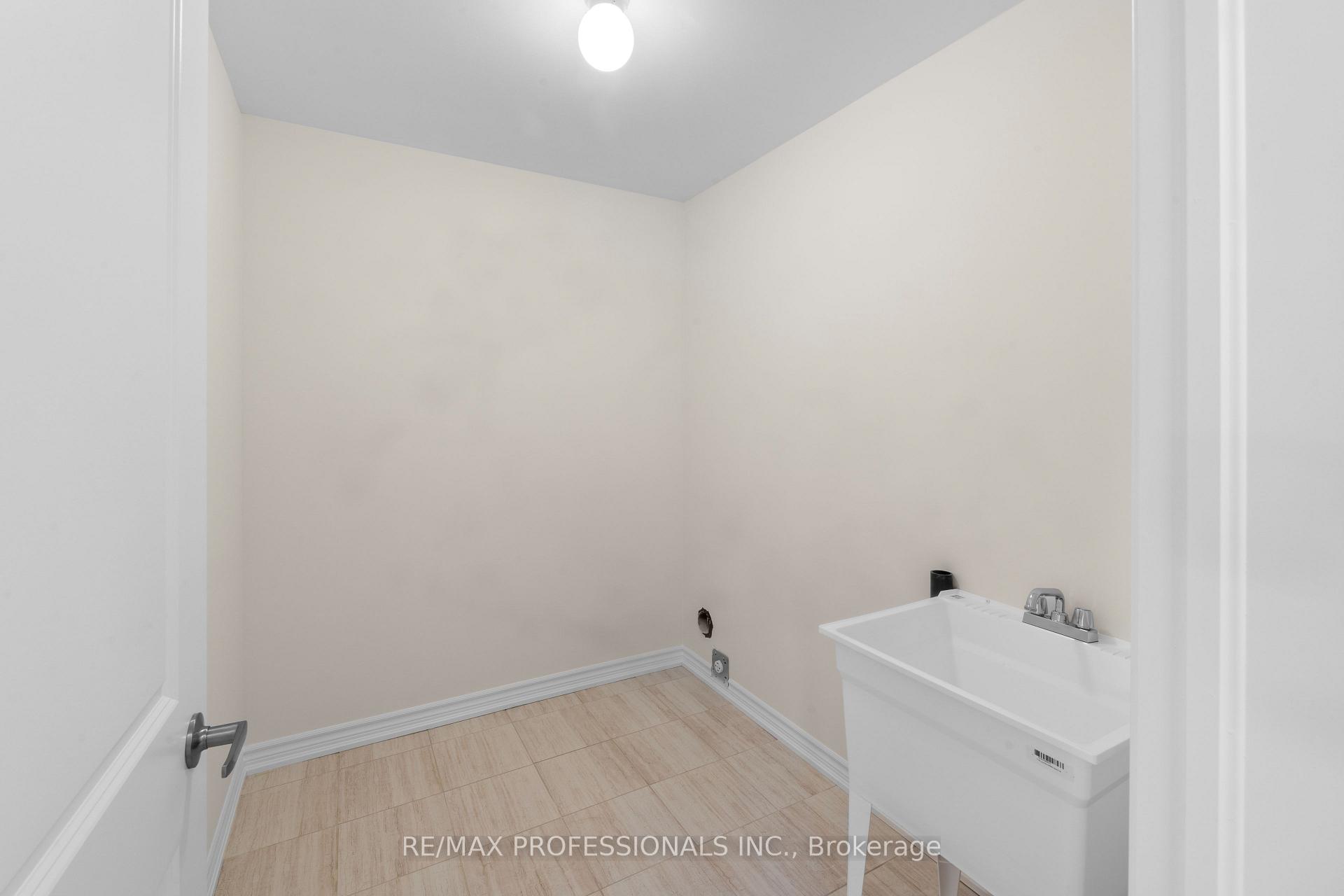 Photo 24 of 2553 Hibiscus Drive, Pickering, Rural Pickering — HOMEH