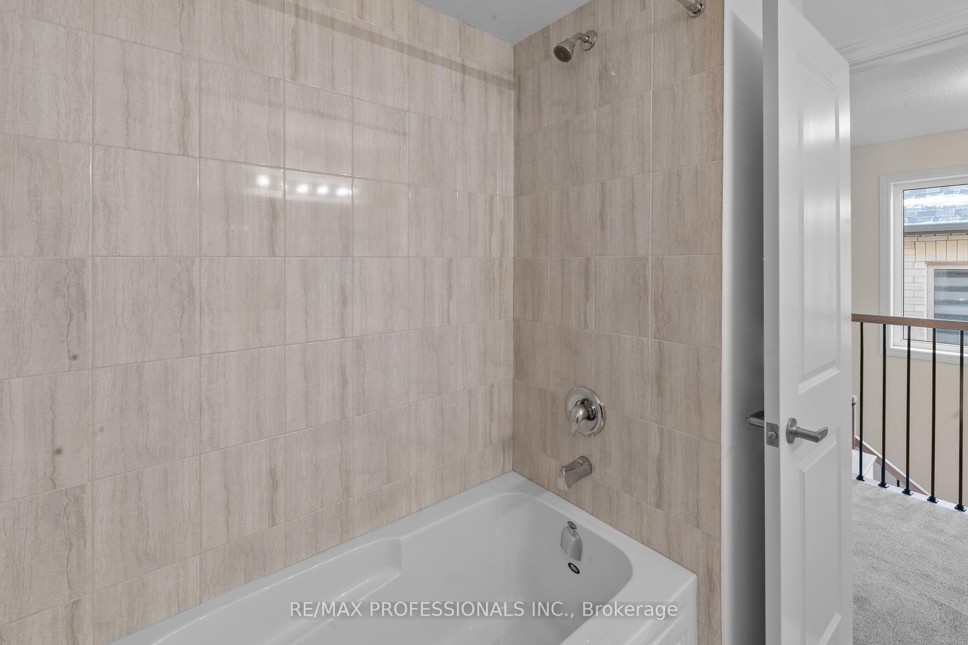 Photo 30 of 2553 Hibiscus Drive, Pickering, Rural Pickering — HOMEH