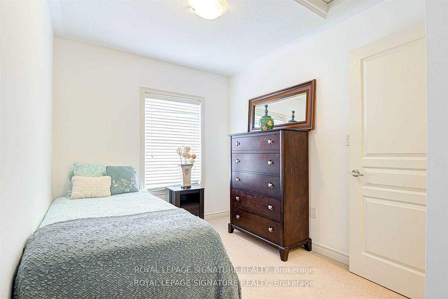 Photo 16 of Unit Upper, 16 Whitehaven Lane, Kitchener — HOMEH