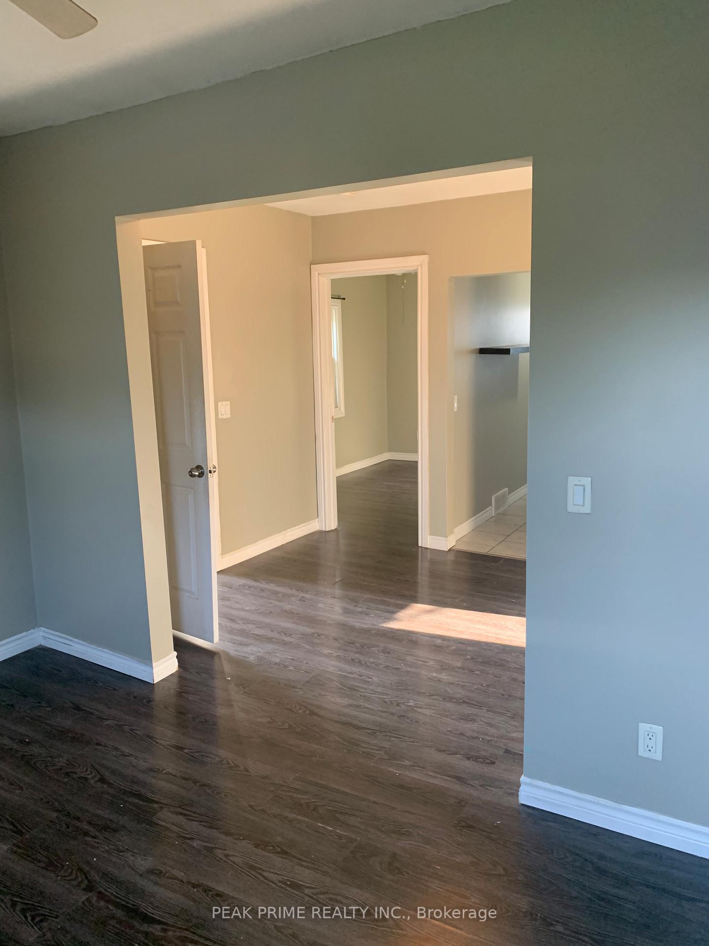 Photo 2 of Unit 3, 30 Hamilton Street, St. Catharines, Western Hill — HOMEH