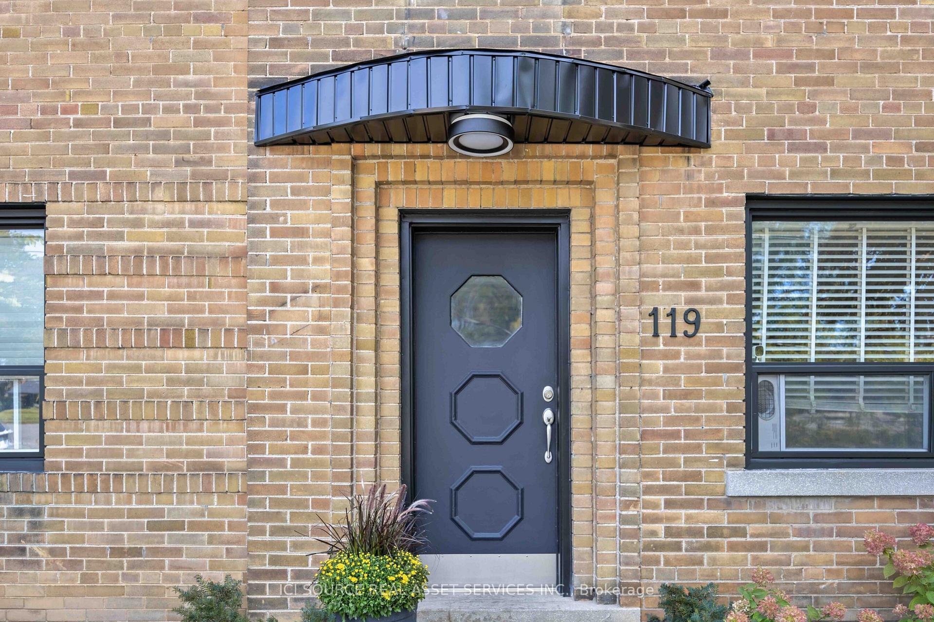 Photo 3 of Unit 1, 121 Cheritan Avenue, Toronto, Lawrence Park South — HOMEH