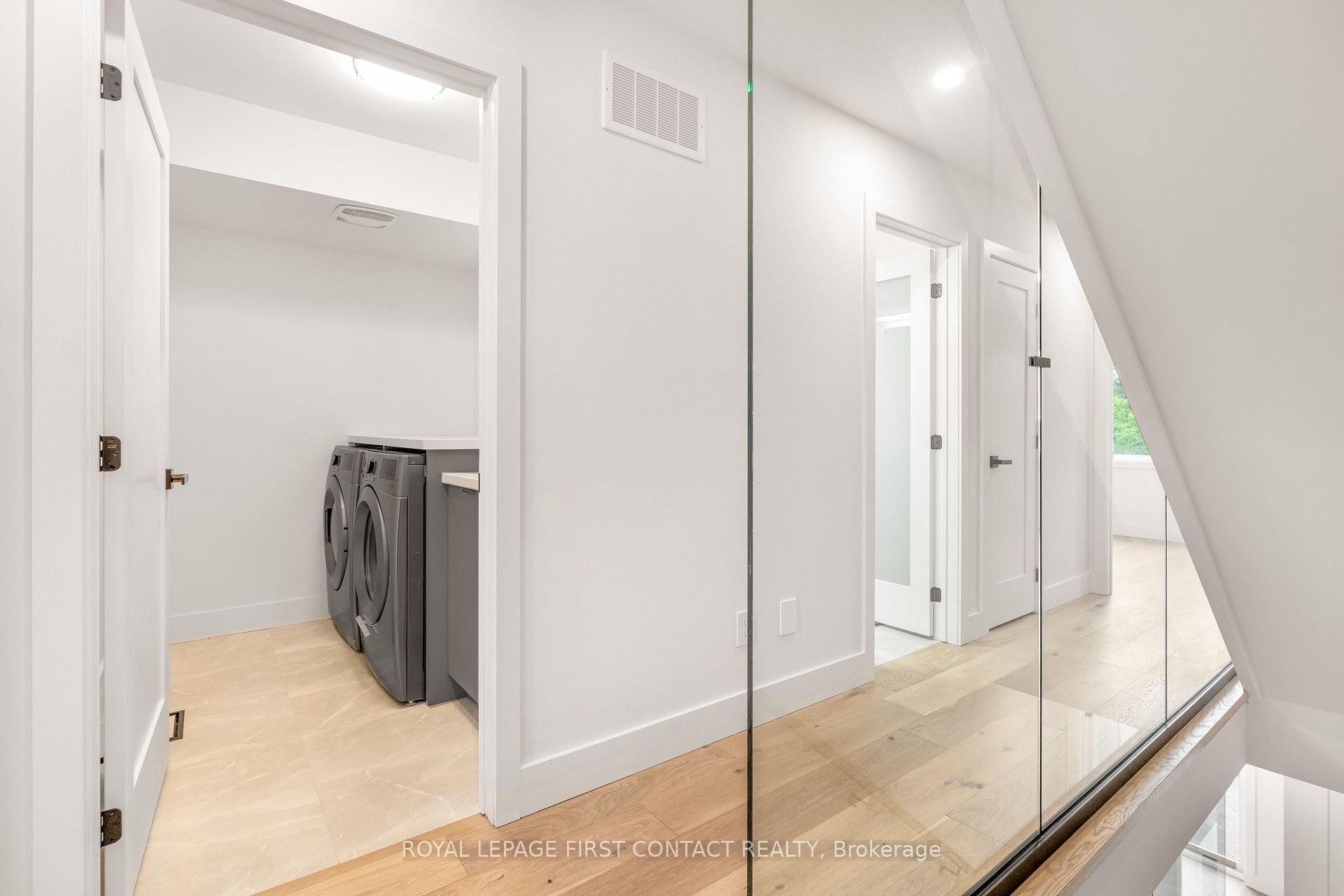 Photo 5 of 22 Alderwood Lane, Barrie, Allandale — HOMEH