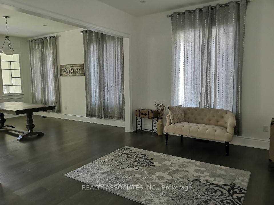 Photo 5 of 48 Carling Road, Vaughan, Vellore Village — HOMEH