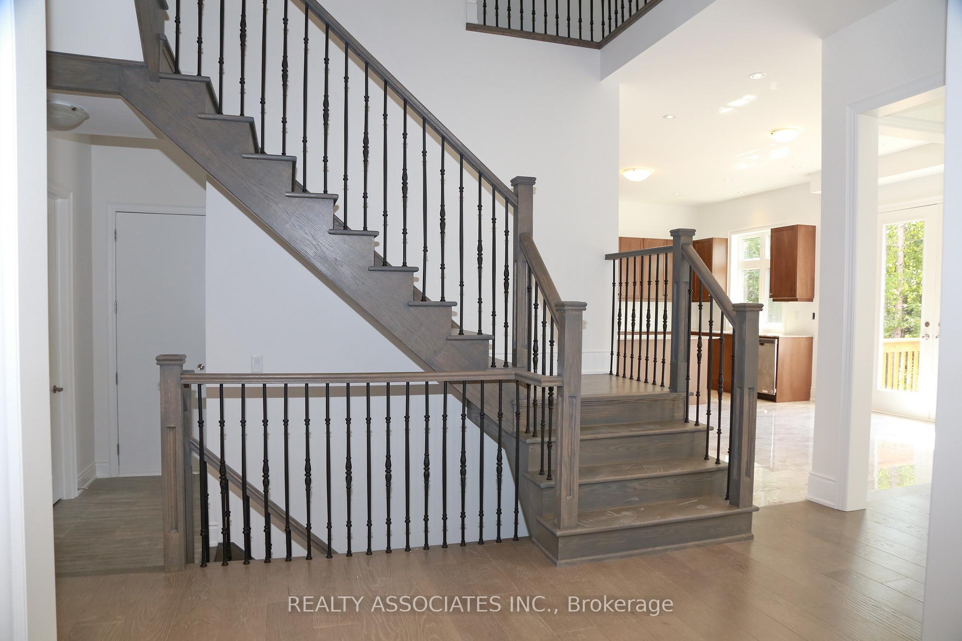 Photo 7 of 48 Carling Road, Vaughan, Vellore Village — HOMEH