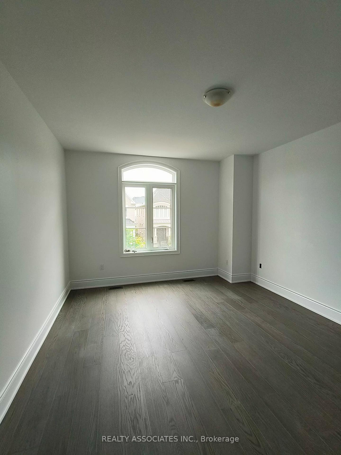 Photo 14 of 48 Carling Road, Vaughan, Vellore Village — HOMEH