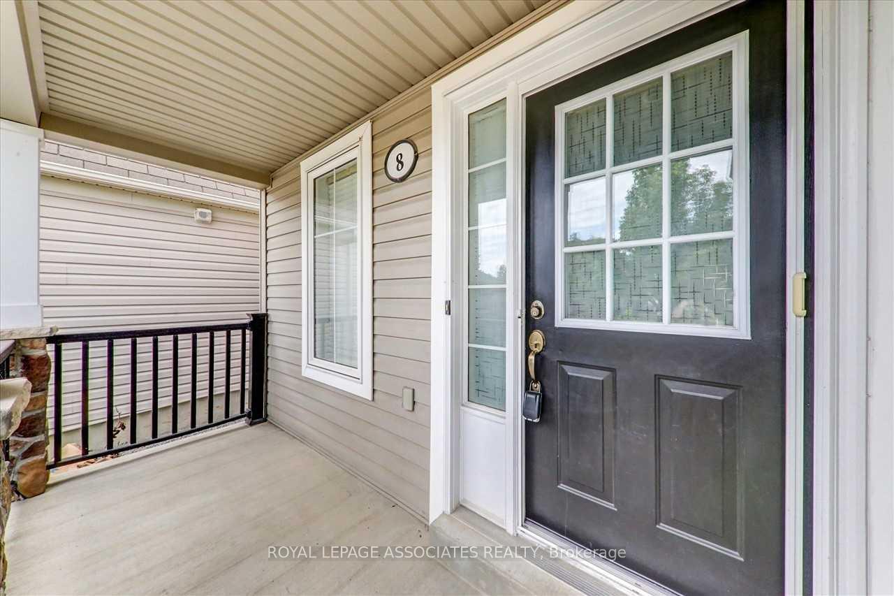 Photo 3 of 8 Ryder Crescent, Ajax, Northeast Ajax — HOMEH