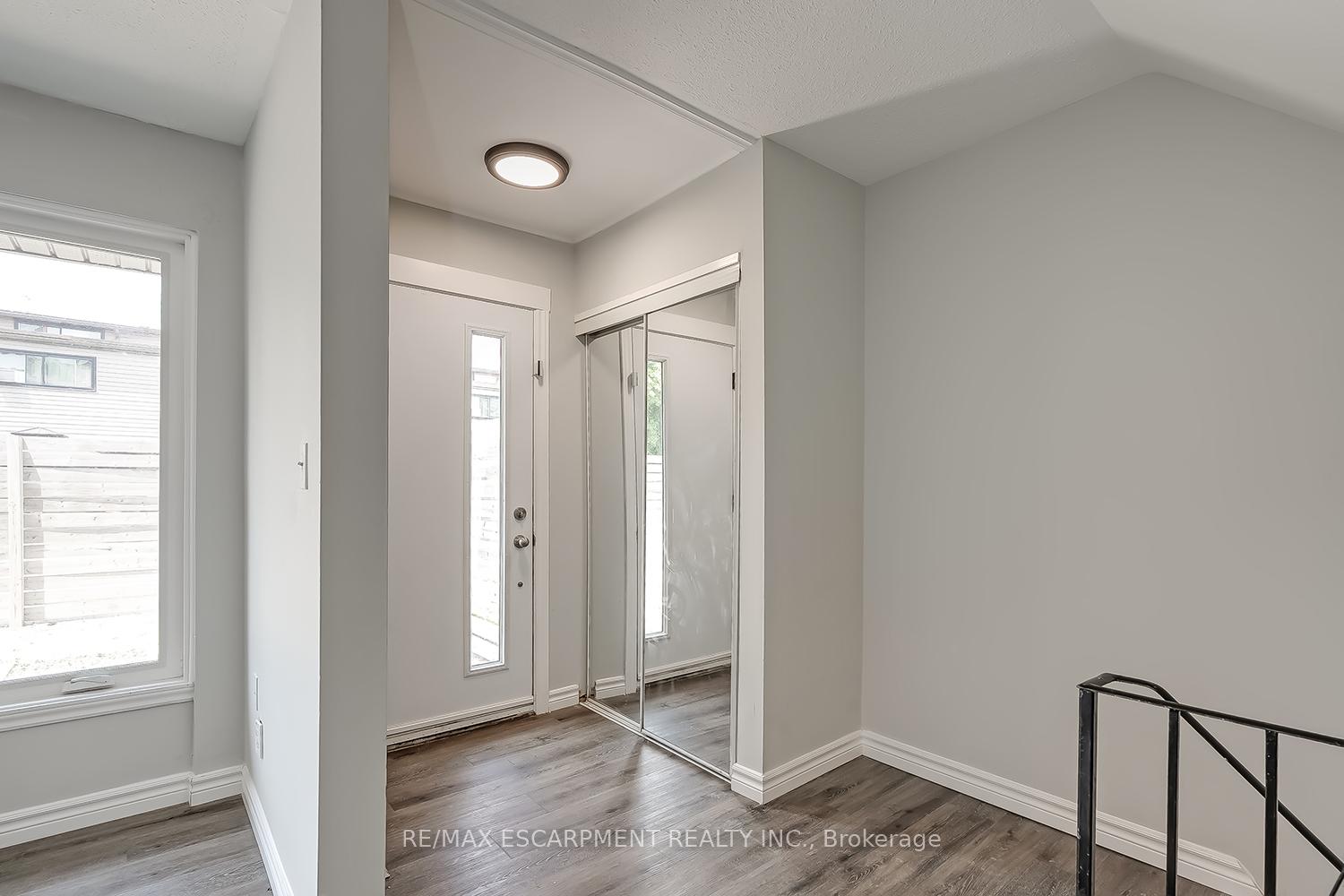 Photo 2 of Unit 309, 260 Montmorency Drive, Hamilton, Red Hill — HOMEH