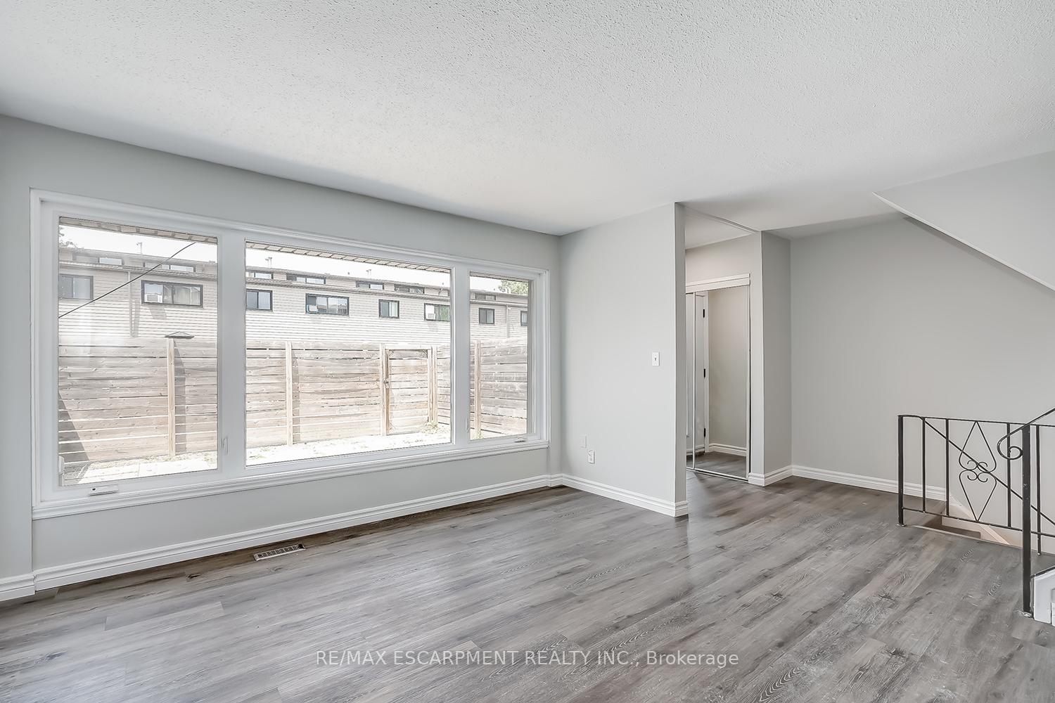 Photo 11 of Unit 309, 260 Montmorency Drive, Hamilton, Red Hill — HOMEH