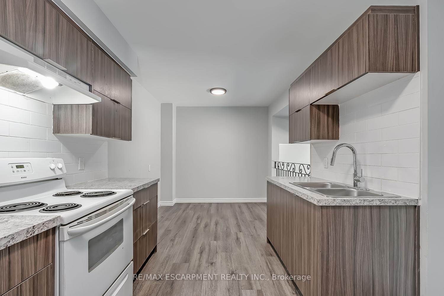 Photo 8 of Unit 309, 260 Montmorency Drive, Hamilton, Red Hill — HOMEH