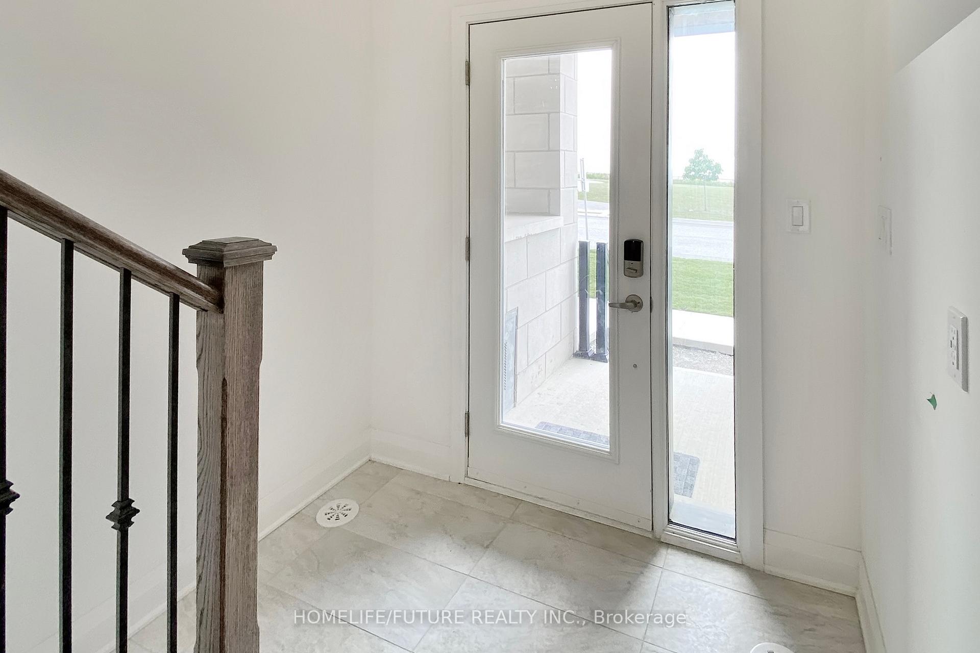 Photo 6 of 587 Port Darlington Road, Clarington, Bowmanville — HOMEH