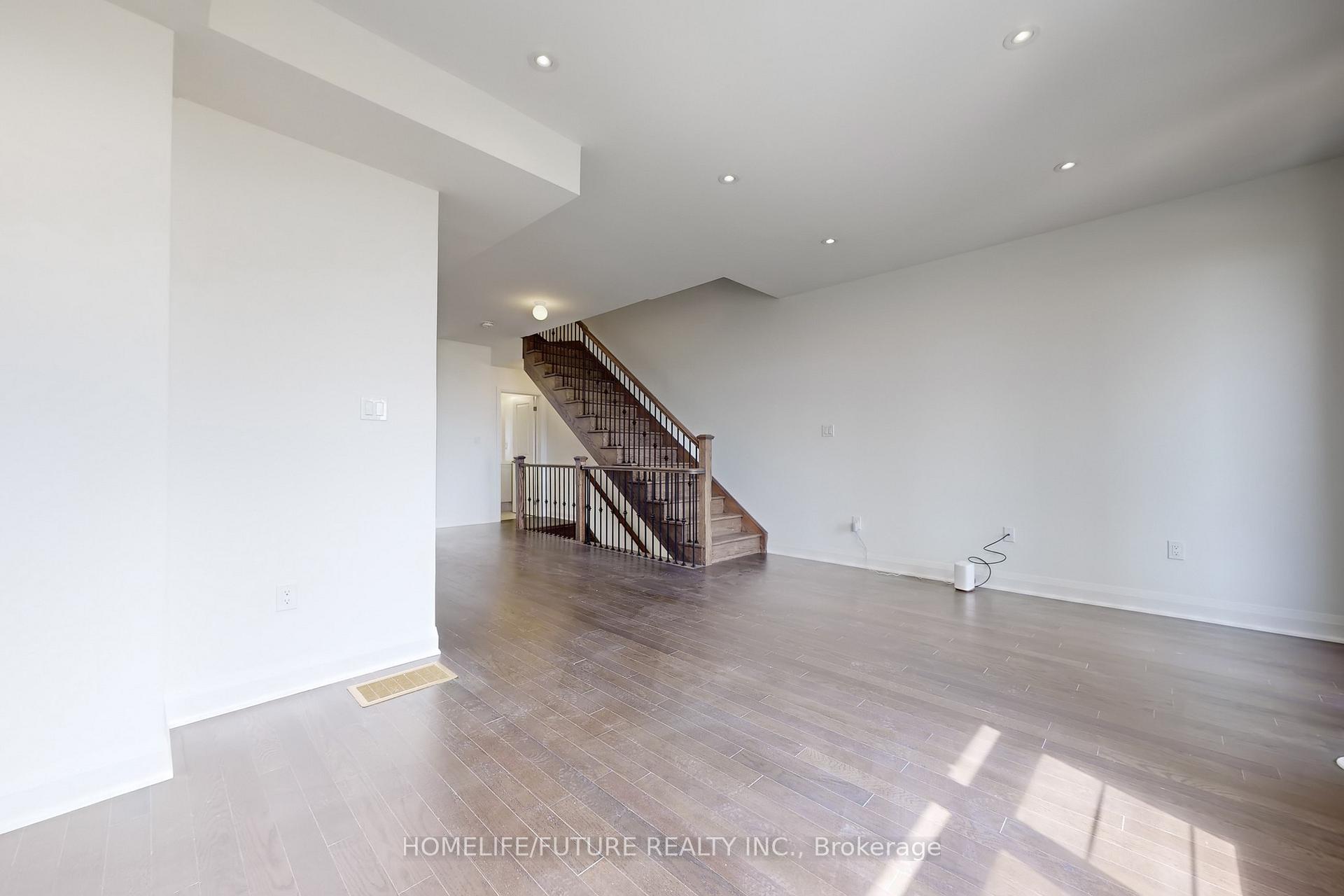 Photo 11 of 587 Port Darlington Road, Clarington, Bowmanville — HOMEH
