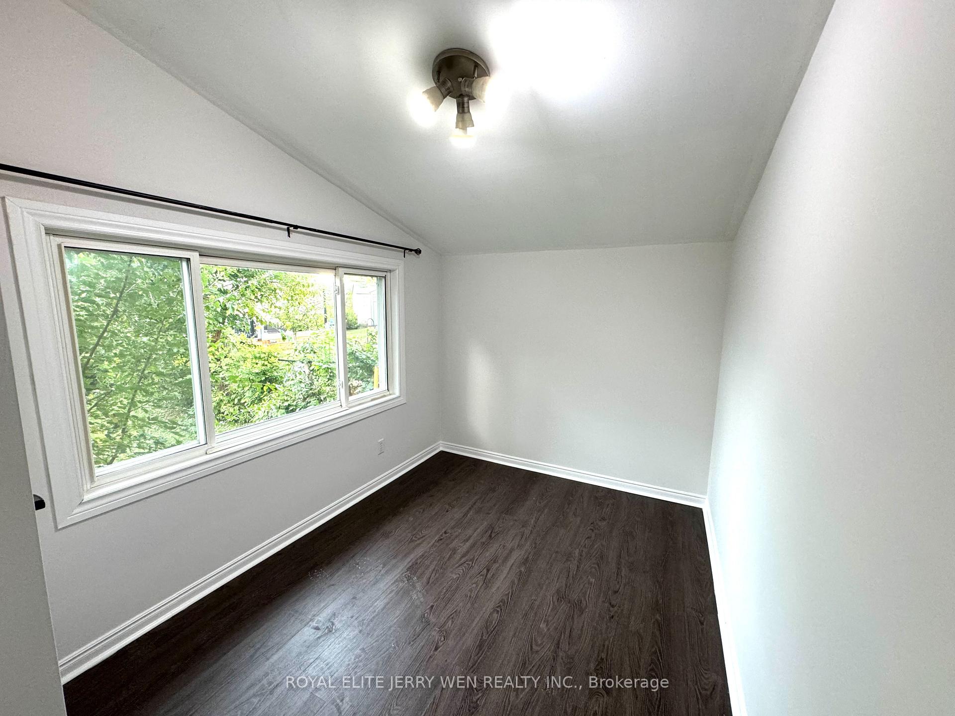 Photo 8 of 298 Terrace Drive, Georgina, Keswick South — HOMEH