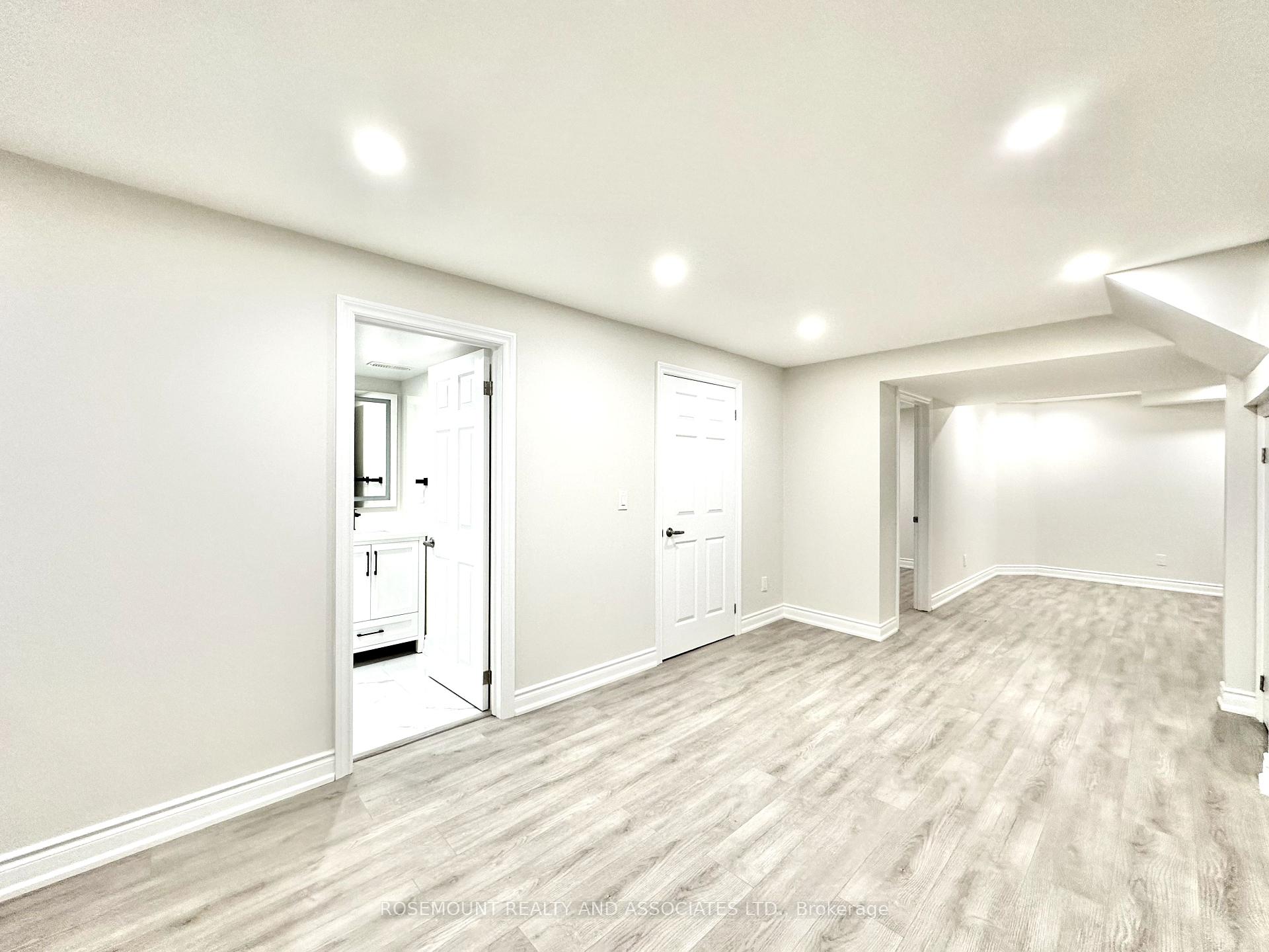 Photo 12 of 101 Annina Crescent, Markham, Village Green-South Unionville — HOMEH