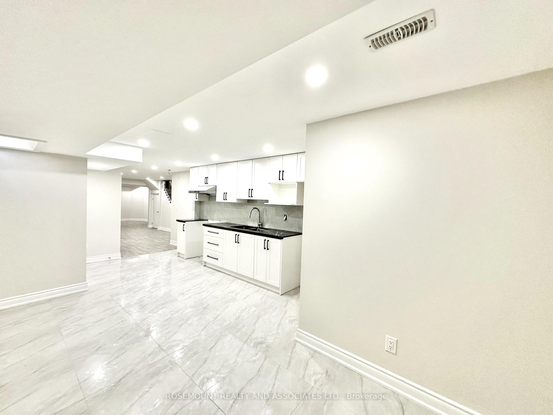 Photo 13 of 101 Annina Crescent, Markham, Village Green-South Unionville — HOMEH