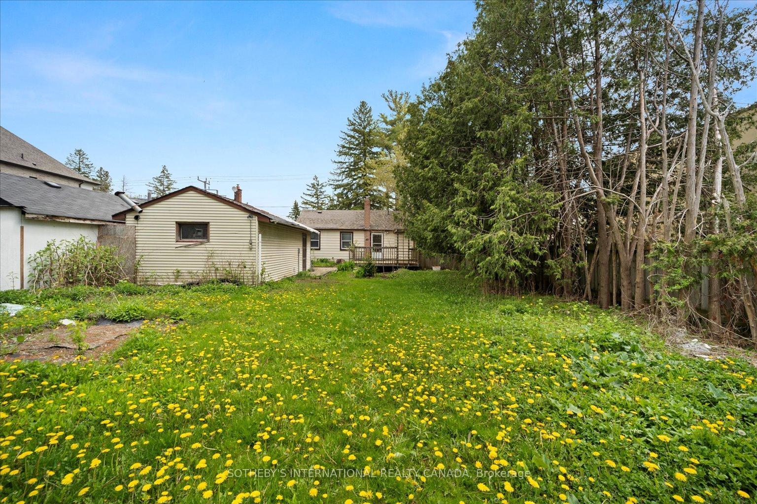 Photo 23 of 1964 Royal Road, Pickering, Village East — HOMEH