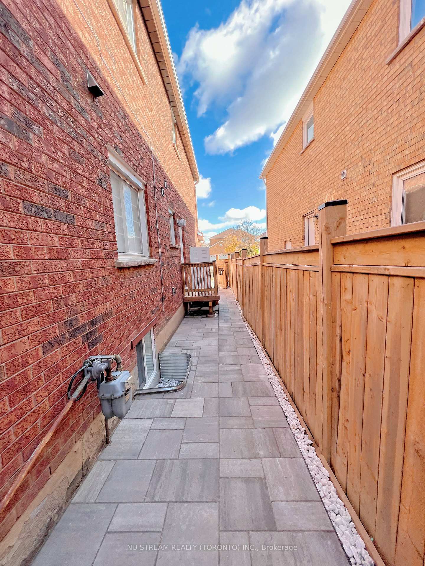 Photo 12 of Unit Bsmt, 46 Coppard Avenue, Markham, Middlefield — HOMEH