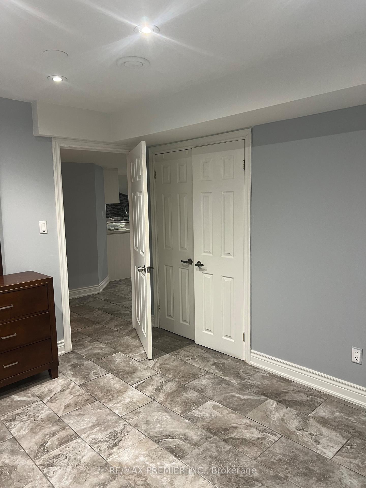 Photo 8 of Unit Bsmt, 67 Cartwright Boulevard, Vaughan, East Woodbridge — HOMEH