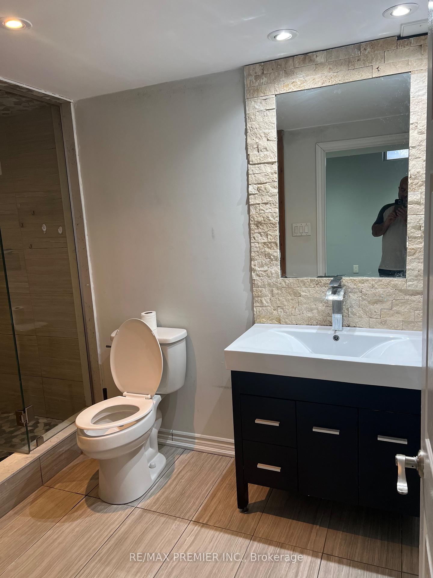 Photo 7 of Unit Bsmt, 67 Cartwright Boulevard, Vaughan, East Woodbridge — HOMEH