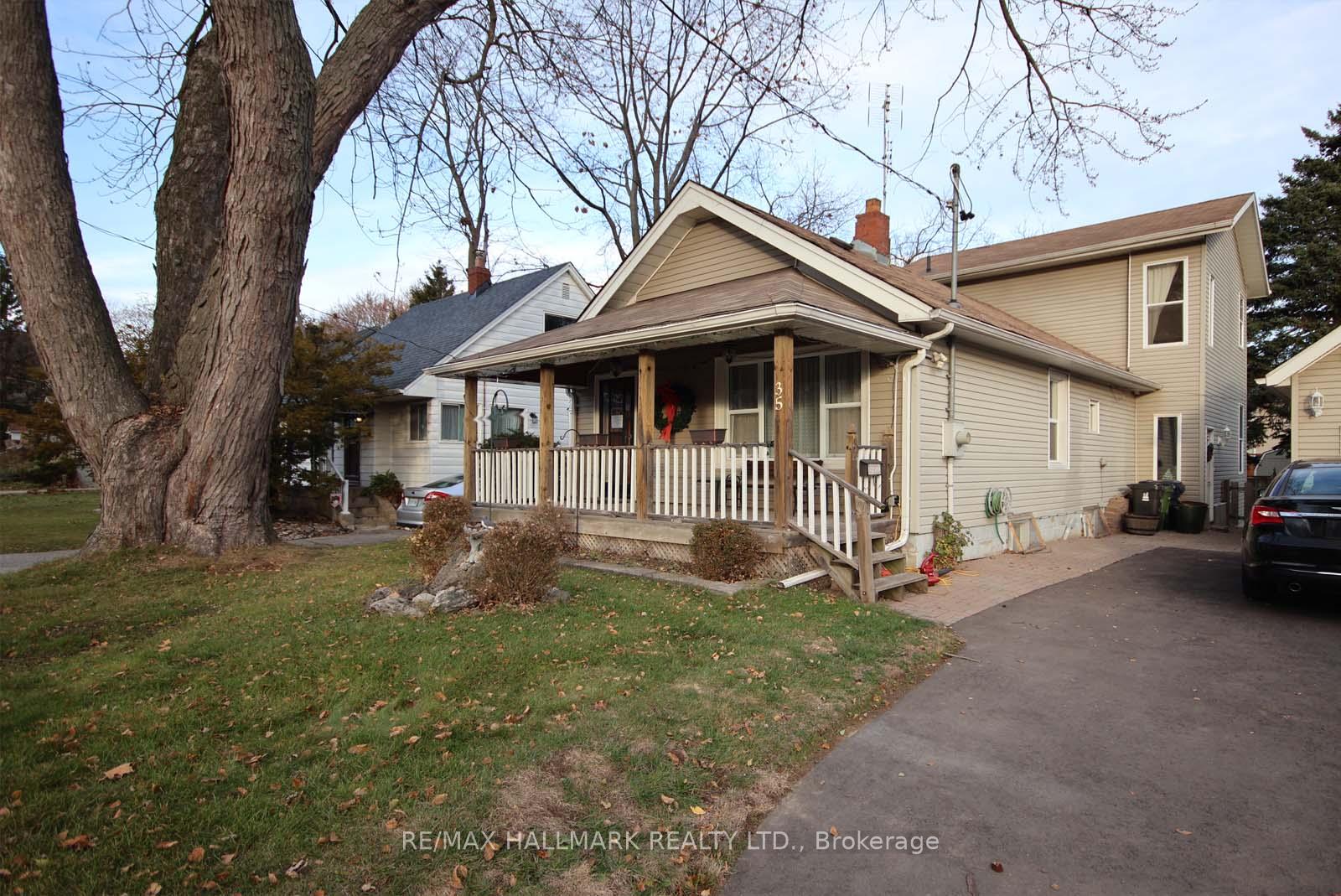 Front of Unit Main Fl, 35 St Quentin Avenue