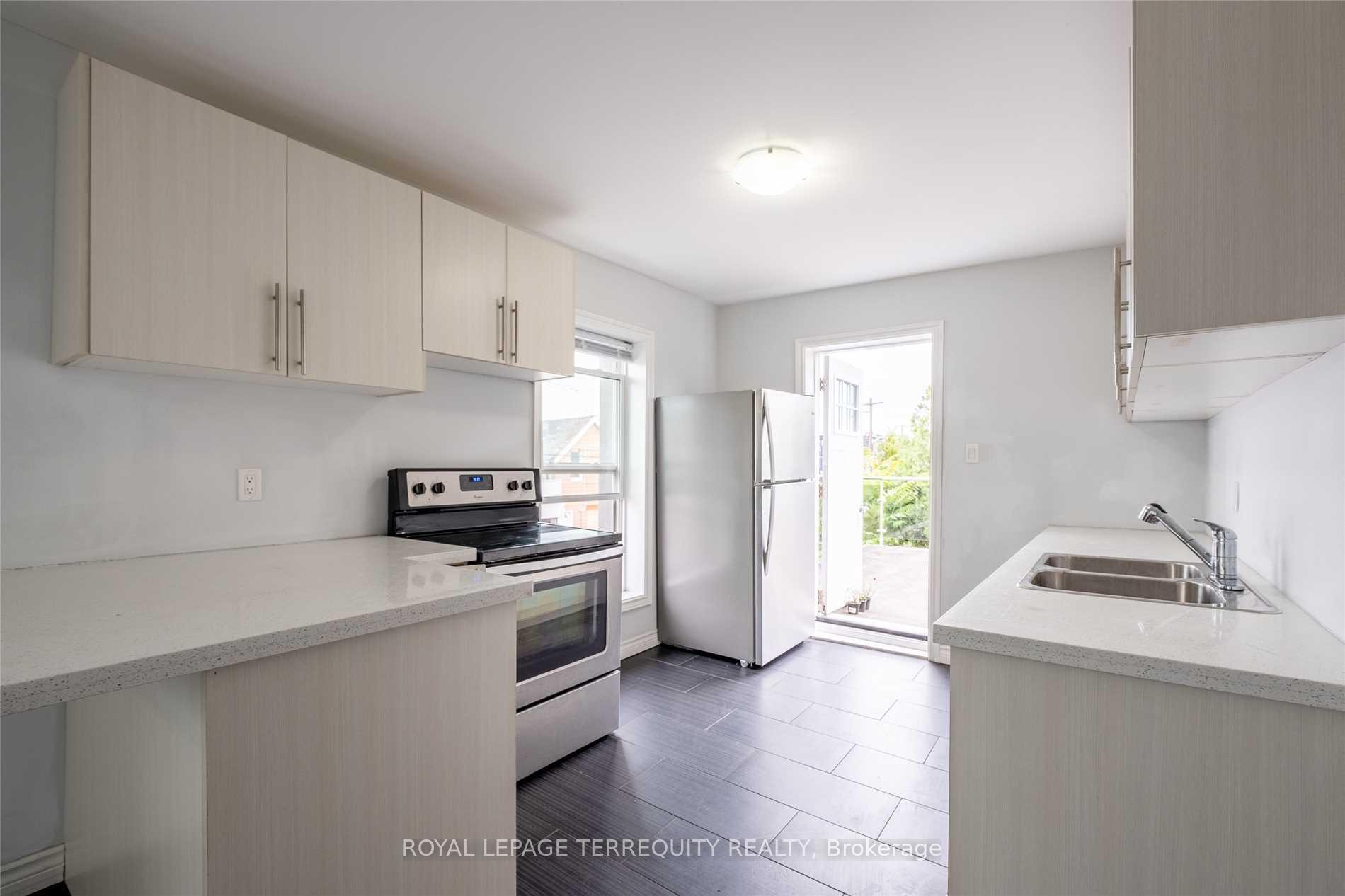 Photo 5 of Unit 1, 1186 Cannon Street E, Hamilton, Crown Point — HOMEH